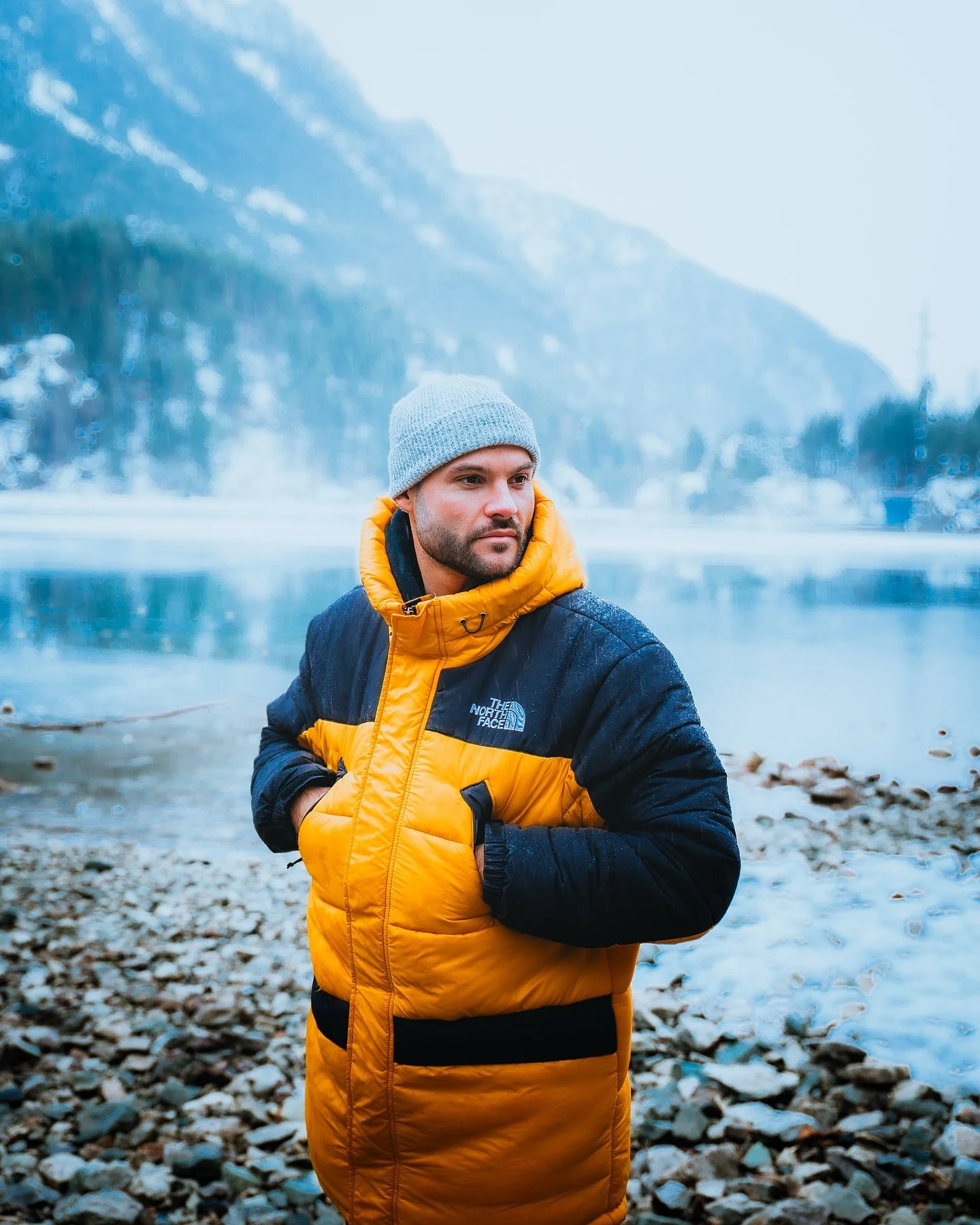Un nuevo a&ntilde;o comienza y con &eacute;l, p&aacute;ginas en blanco esperan ser escritas.

Vendr&aacute;n nuevos retos, cambios que incomoden y decisiones que definan caminos, en ese proceso tambi&eacute;n vendr&aacute; el reencuentro: con uno mis