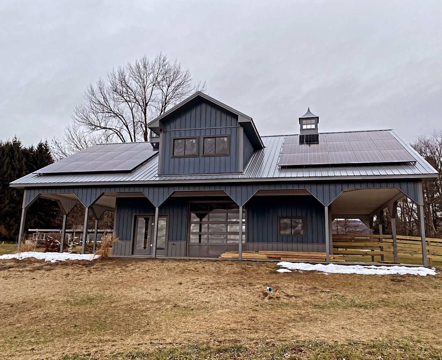 Spring is here to stay! This horse stable comes with a view and 10kw of solar power.

#solar #solarpanels #solarsystem #greenmountainstate #vermont
