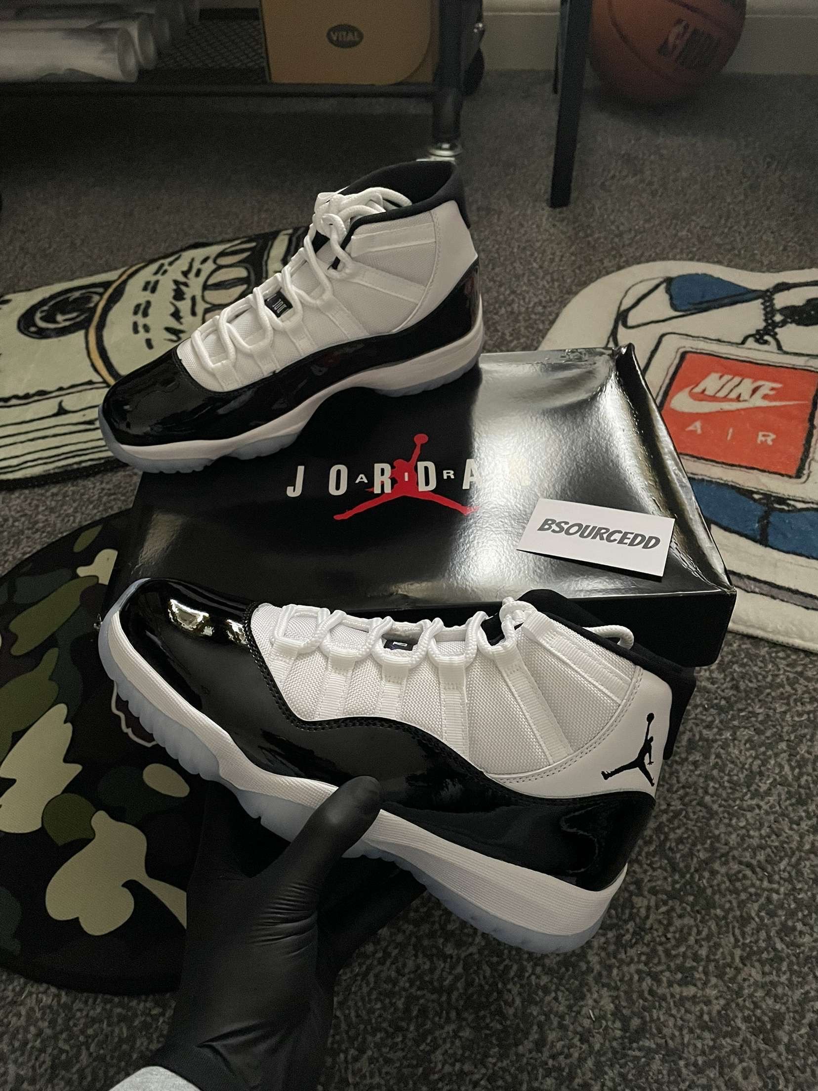 Air Jordan 11 Retro High Concord