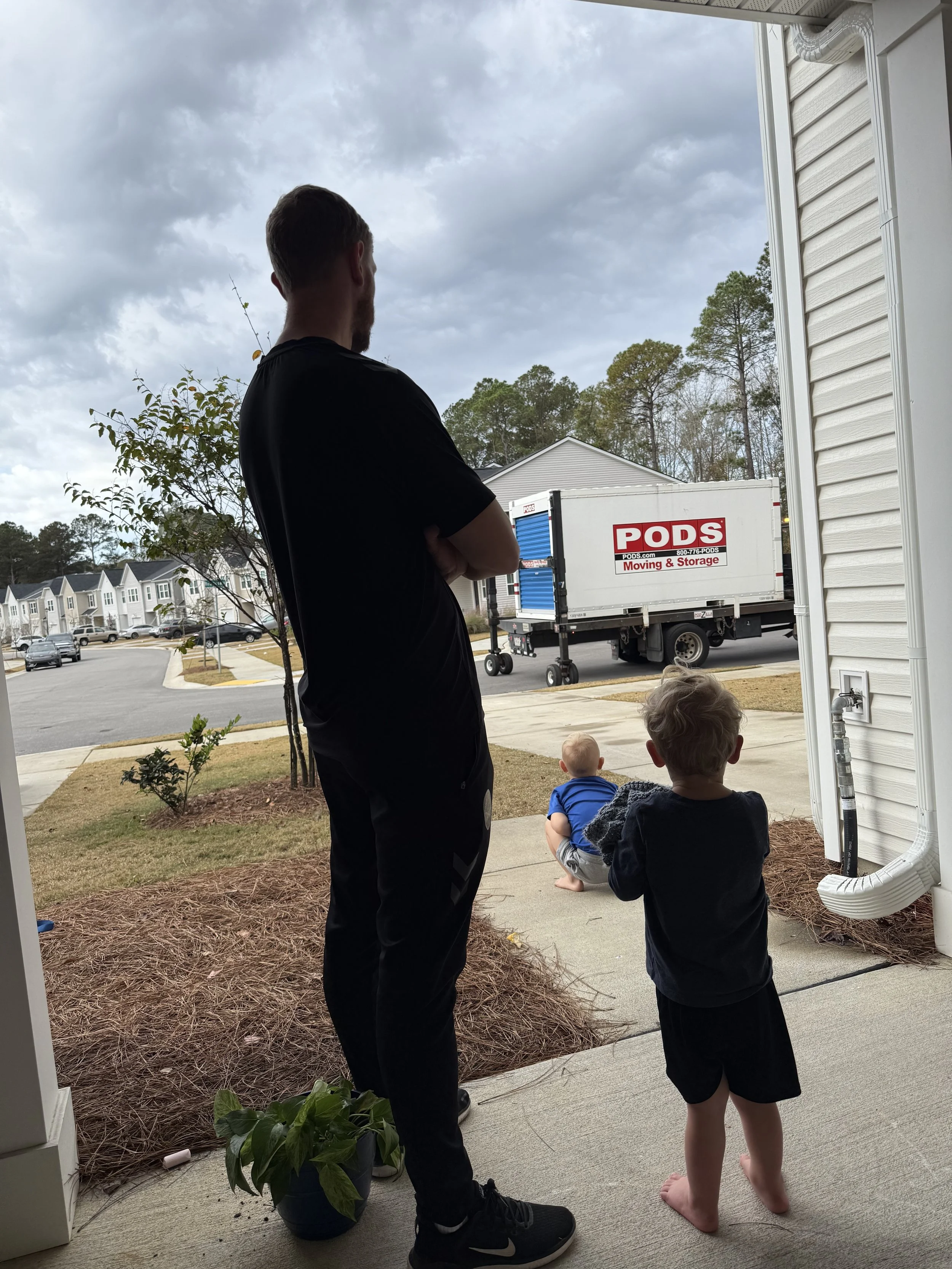 Moving Across the Country: From For Sale to Fully Settled