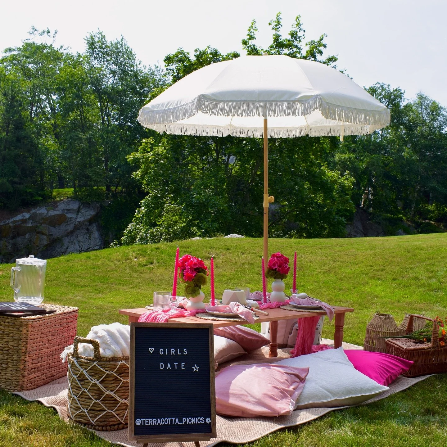 There is no better way to enjoy the summer with your best girls. Sweet, sassy, and full of laughter. 
Your girls’ day just got a major glow-up.