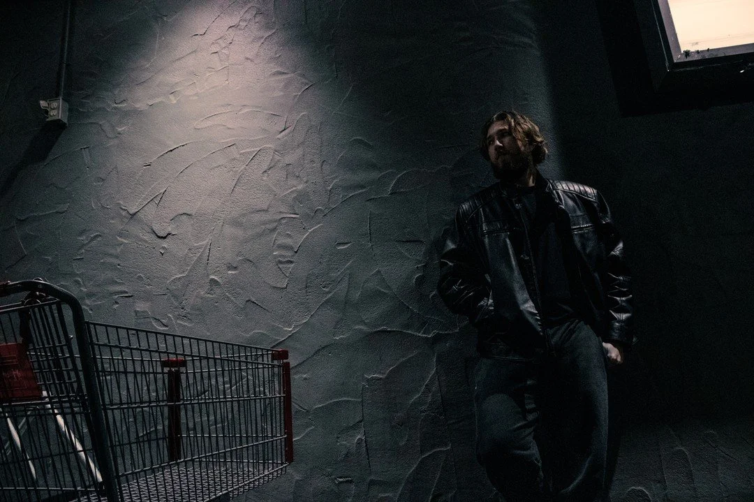 another foggy day

messed around a bit during the night a while back. it's a bit more difficult to get a nice picture without any grain but I think most of them turned out well. cold hands didn't help either