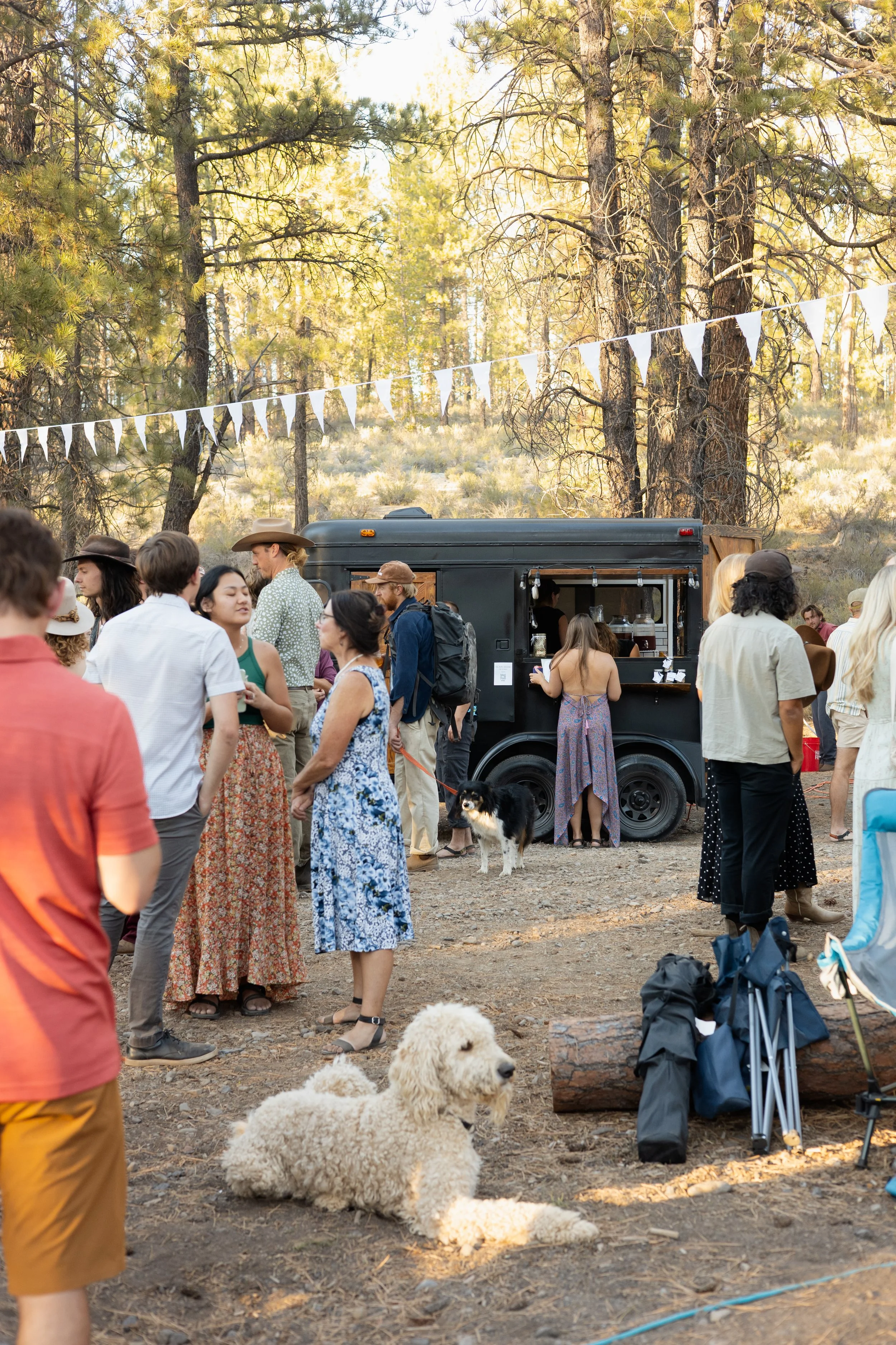 Why Couples Are Choosing Mobile Bars for Central Oregon Weddings