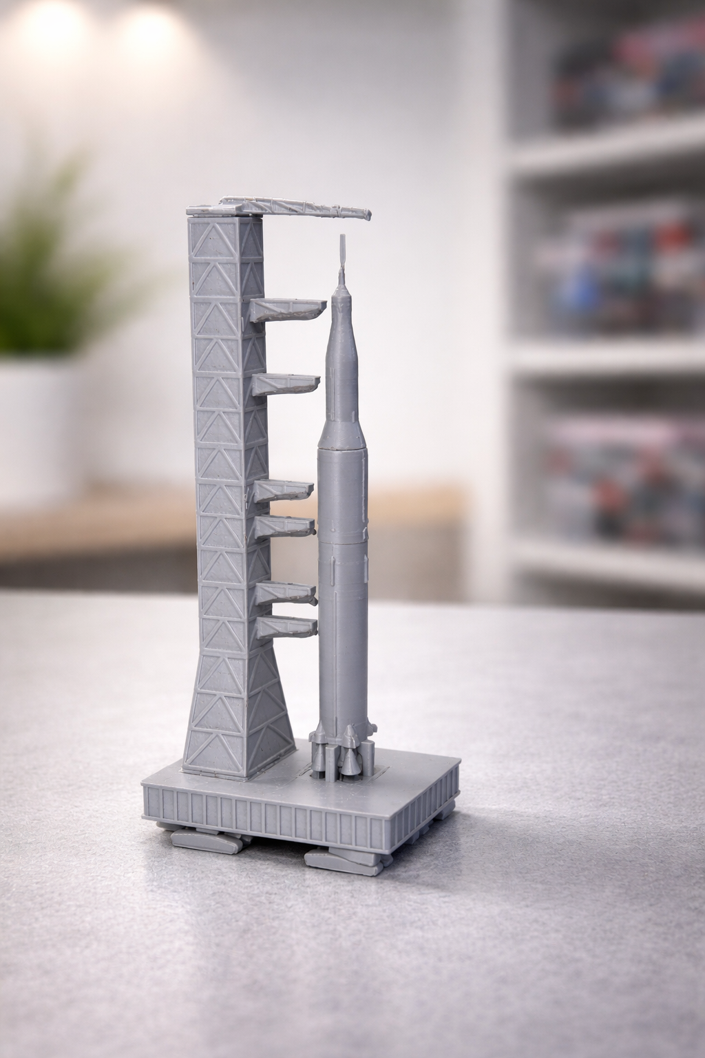 Saturno V con Plataforma y Crawler – Escala 1:1000