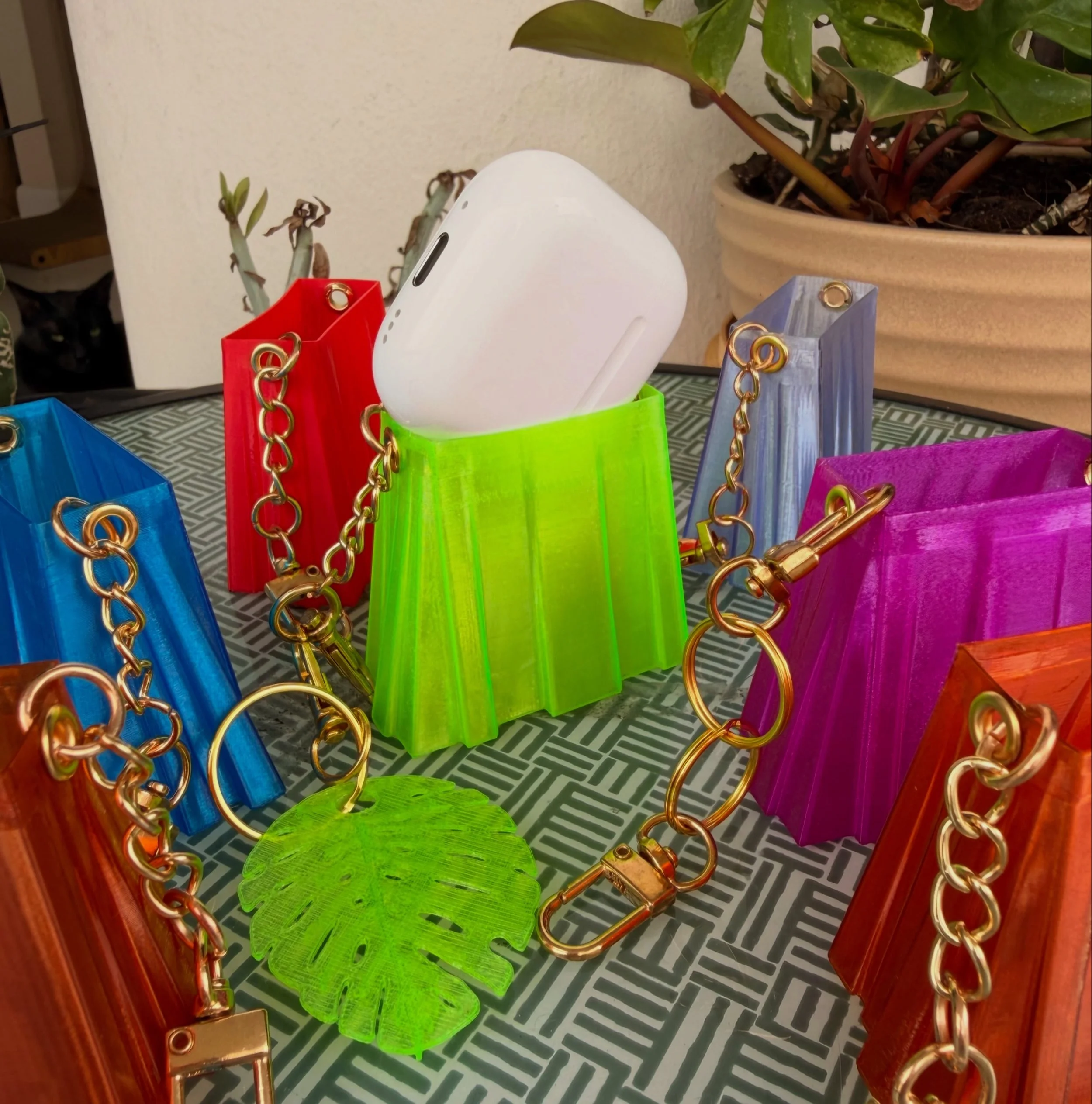 Because your AirPods deserve a purse too ✨

#accessories #statementbag #techaccessories #3dprinted #bagcharm