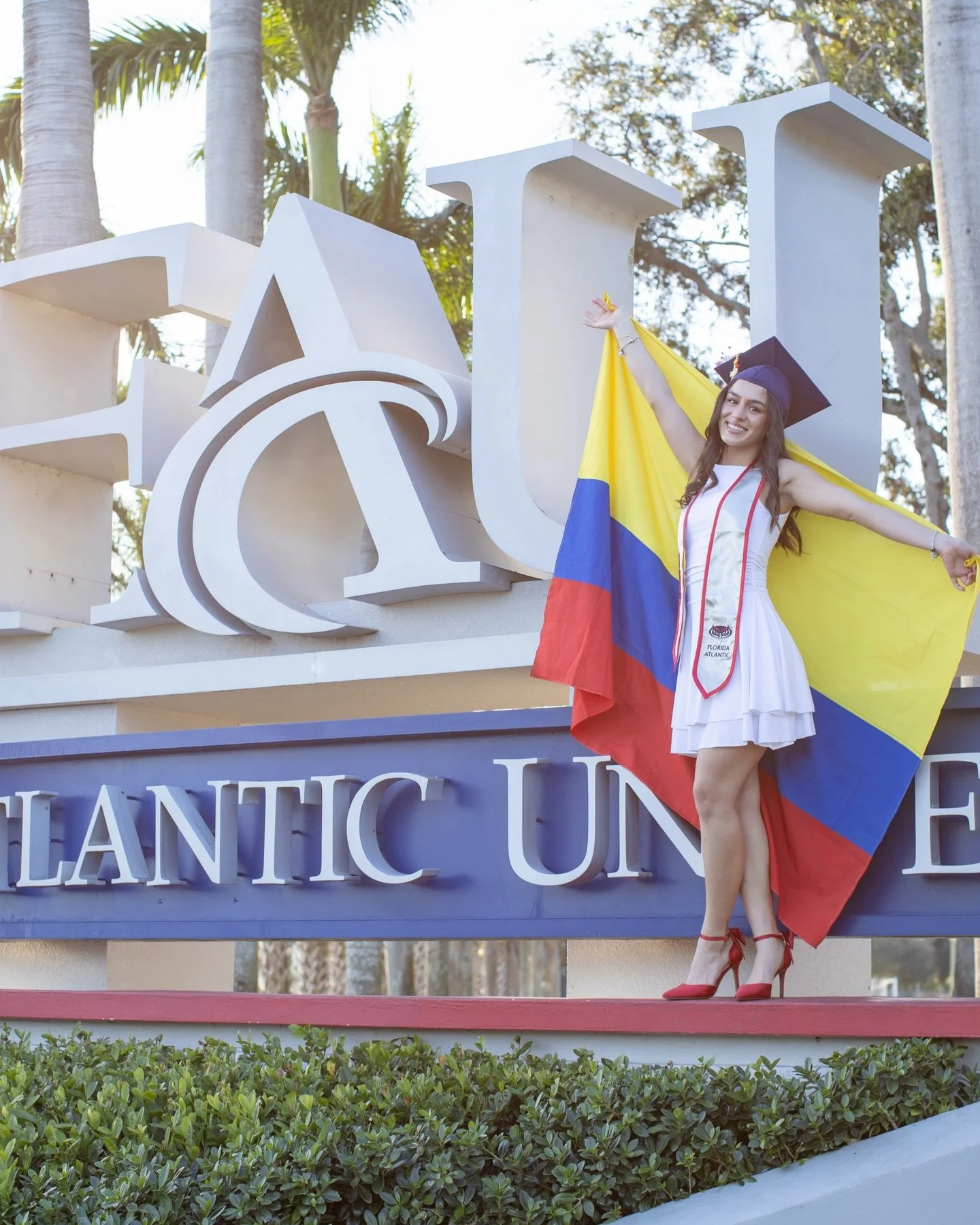 stepping into her next chapter 🎓💖

My girlie @melanie.silvaaa is about to graduate and I&rsquo;m so happy for her! You deserve the world and I know what you do next will be amazing! Grad season is in full swing and I&rsquo;m loving every minute of 