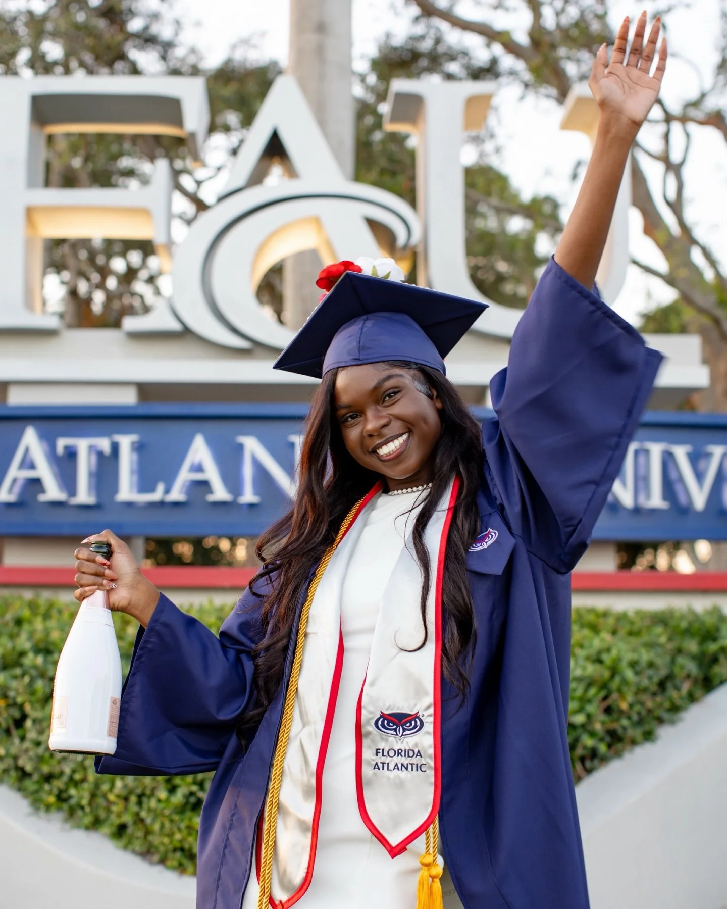 ✨the start of something new for @just__sephora 

Ahhhh graduation time!!! I can&rsquo;t believe that FAU students are graduating in a week. What a time! I&rsquo;m so proud of you Sephora!! On to bigger and better things! Xoxo @floridaatlantic @canonu