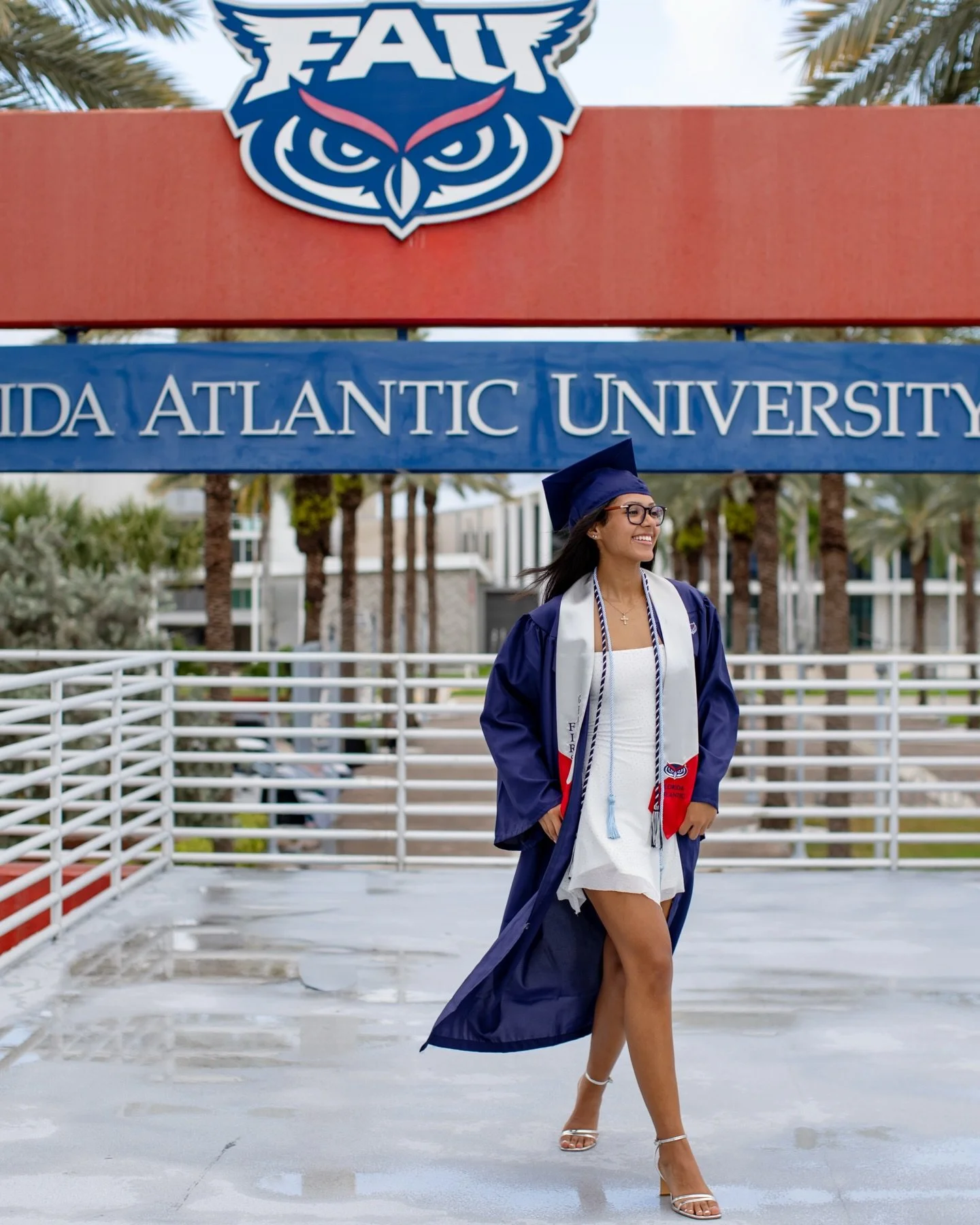 the sun always shows up ☀️🎓🥹

When I tell you it was POURING for hours before my shoot with @yenesis_912 shoot and we were texting each other being like what the heck to do we do?! I looked at two weather maps&hellip;it said it was going to clear&h