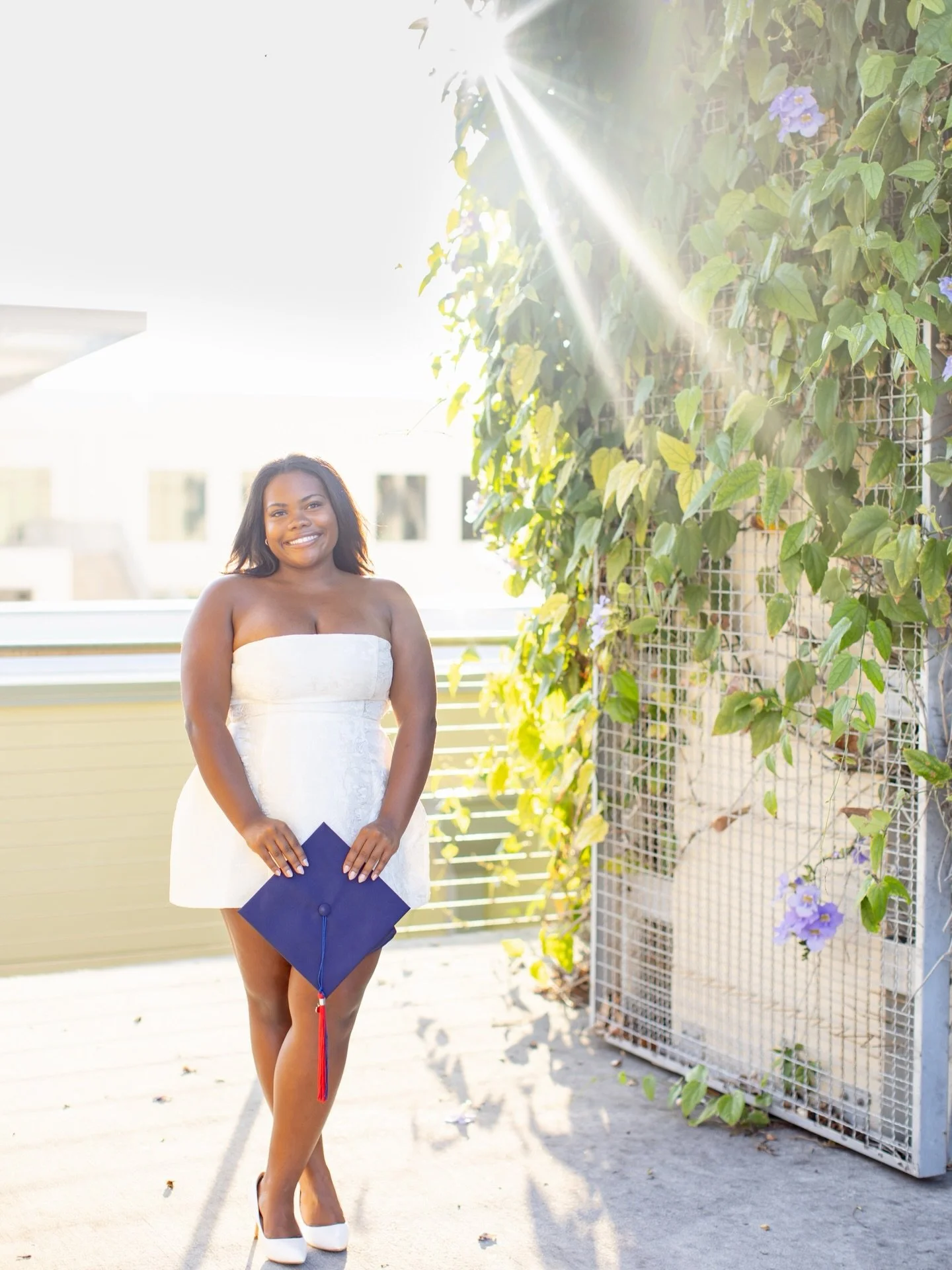 that grad glow ☀️🎓

@paytonn.daviss is such a vibe and had the best time with her and her friends. Refer to the last slide for evidence 😂 the more energy you bring to our shoot the better the results will be!!! So proud of you Payton!!!! @floridaat