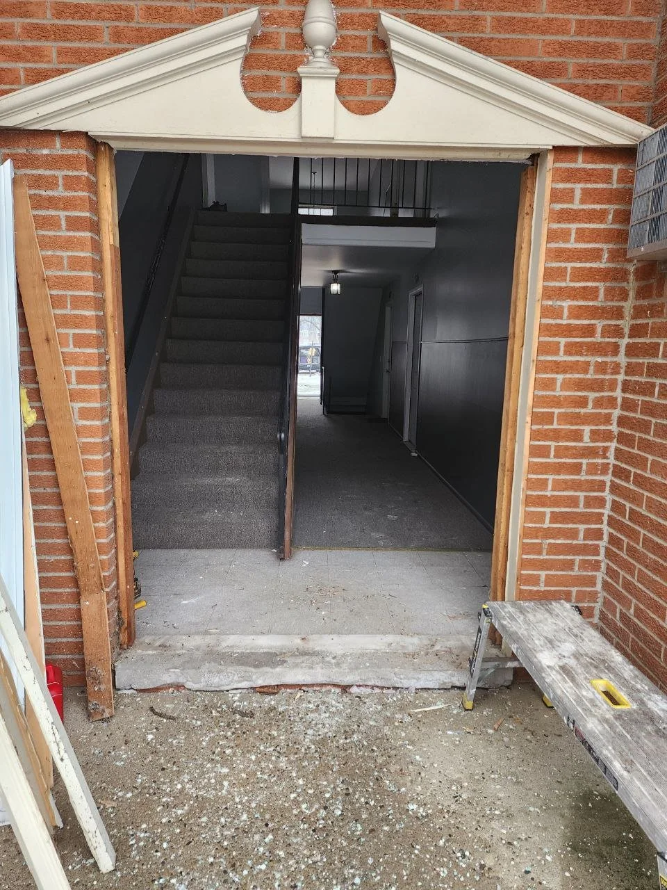 REMOCIÓN DE PUERTAS ANTERIORES .jpg