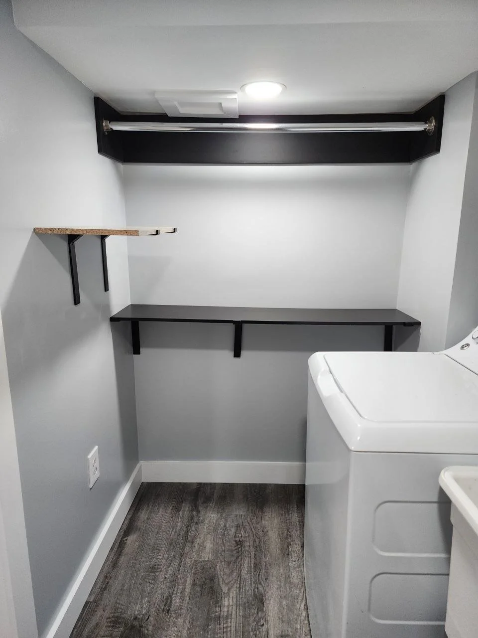 LAVANDERIA CON TENDEDERO.jpg