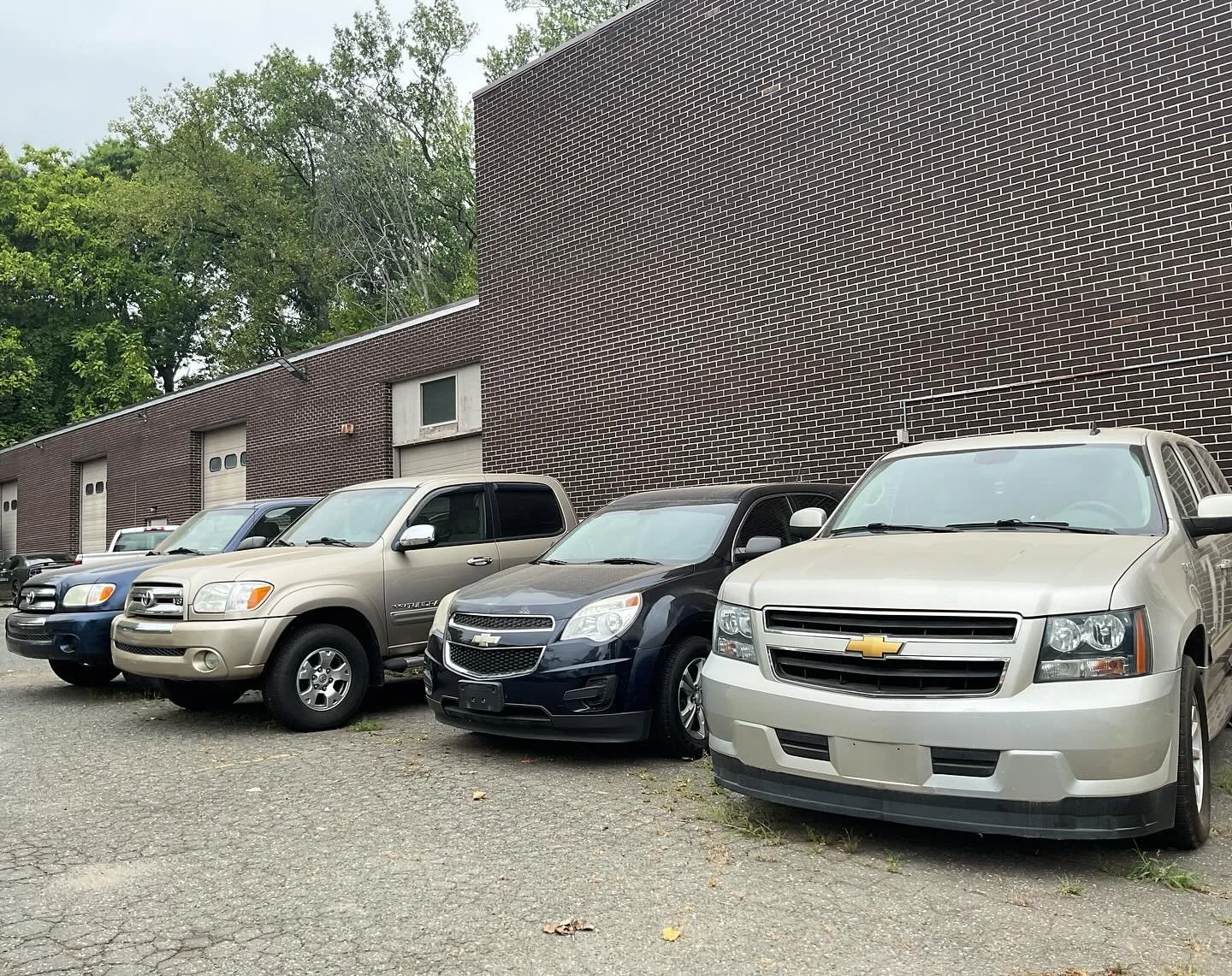 ✨ Toyota VS Chevrolet &ndash; Which is right for you? ✨

🚗 Toyota

✅ Renowned for long-term reliability
✅ Excellent fuel efficiency &amp; hybrid options
✅ Strong resale value

🚙 Chevrolet 

✅ Bold American performance
✅ Powerful trucks &amp; SUVs
✅