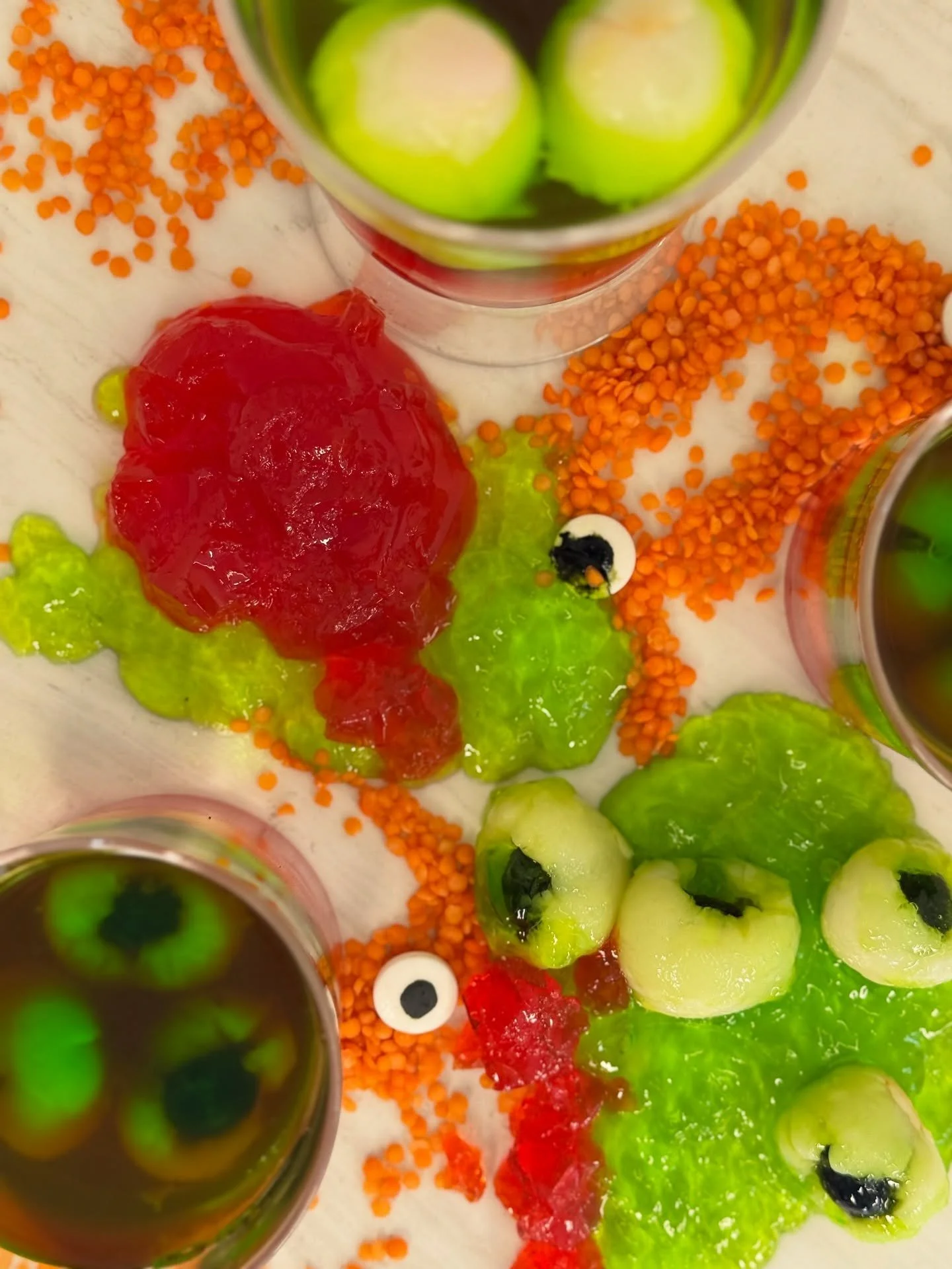 👀🎃 Something&rsquo;s watching you&hellip; and it&rsquo;s DELICIOUS! These Spooky Eyeball Jelly Cups are equal parts creepy and cute wobbly, jiggly, and totally Halloween party approved. 🕸️💀

Lychees + blueberries = instant edible eyeballs 👁️✨
 M