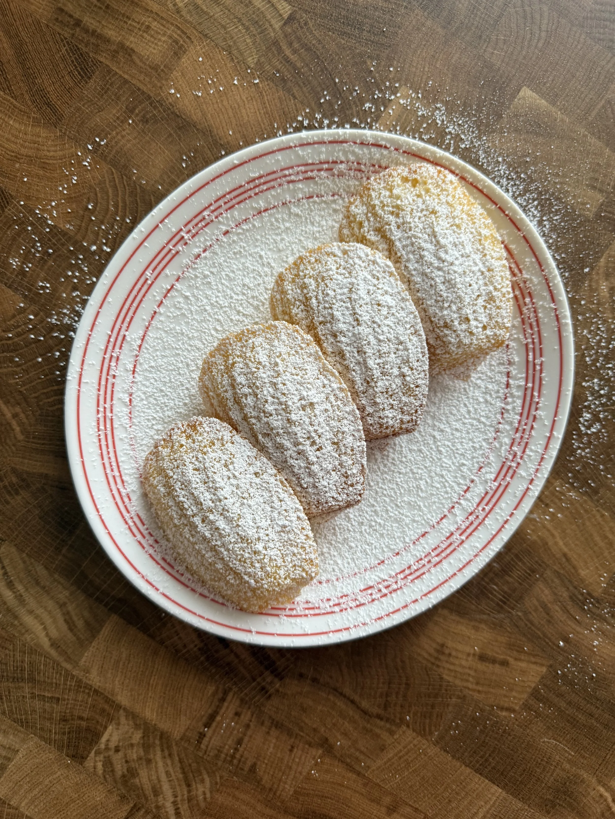 Classic Vanilla Madeleines