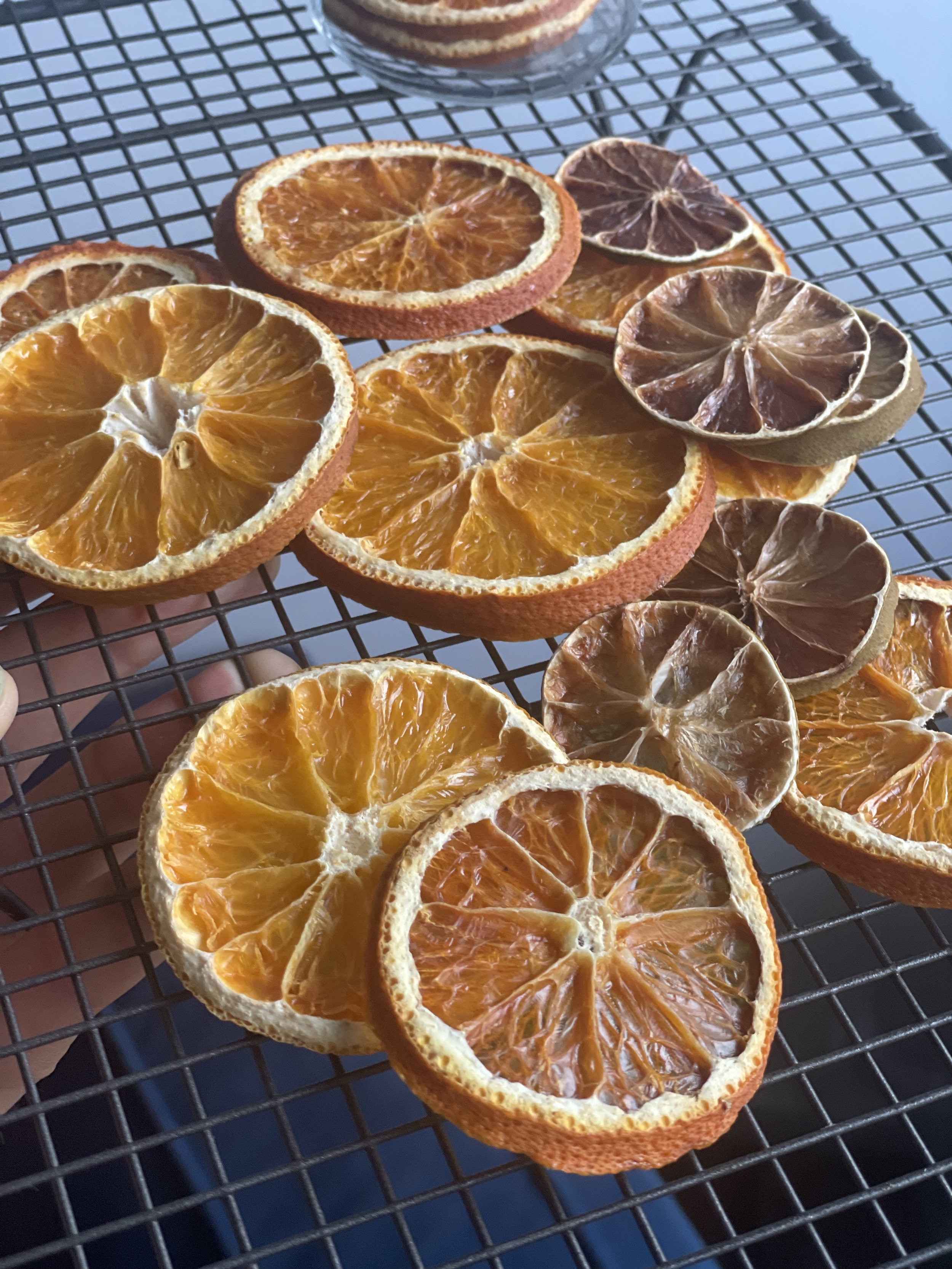 How to Make Dried Orange Decorations