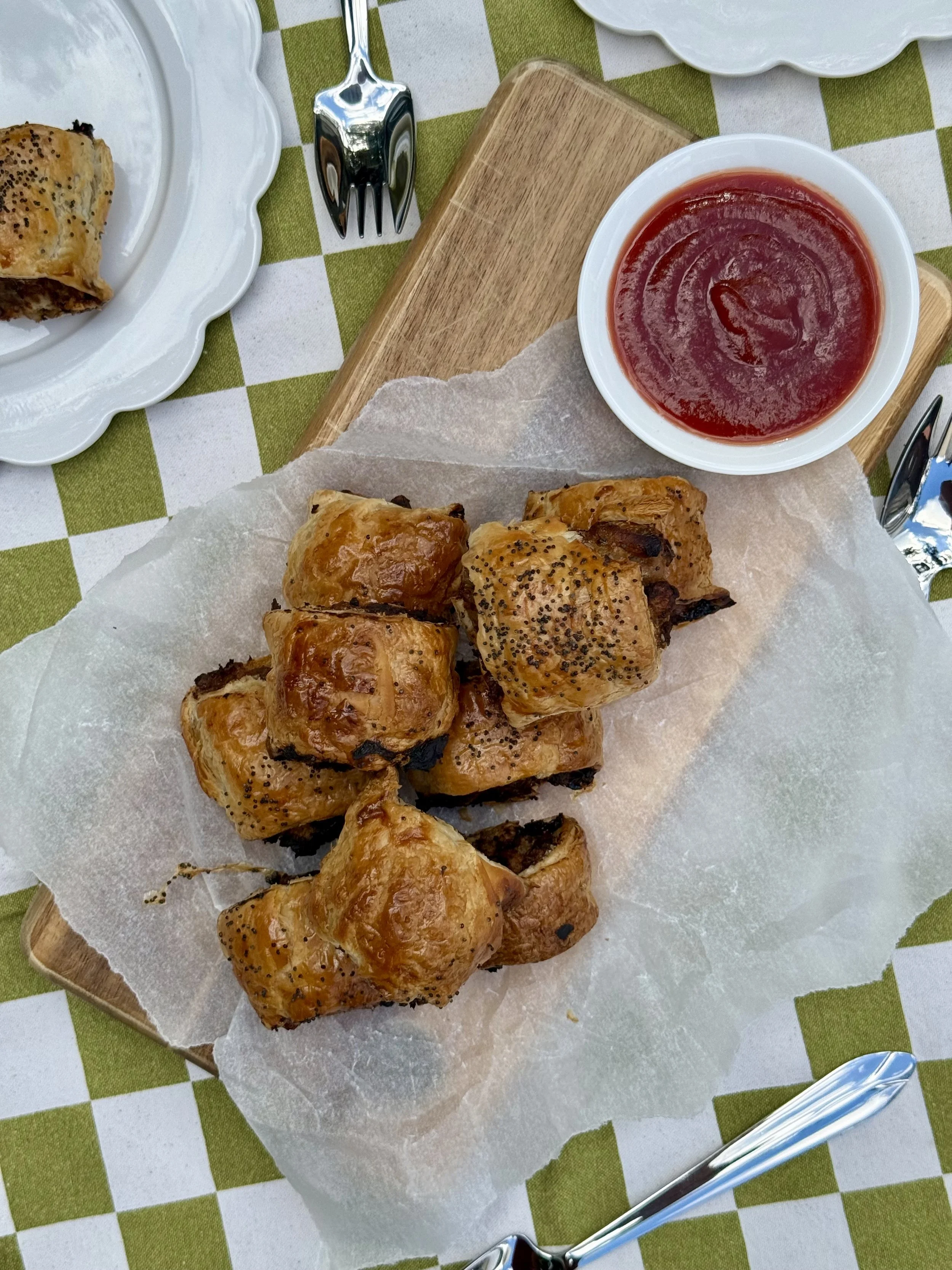 Pork, Fennel &amp; Date Sausage Rolls
