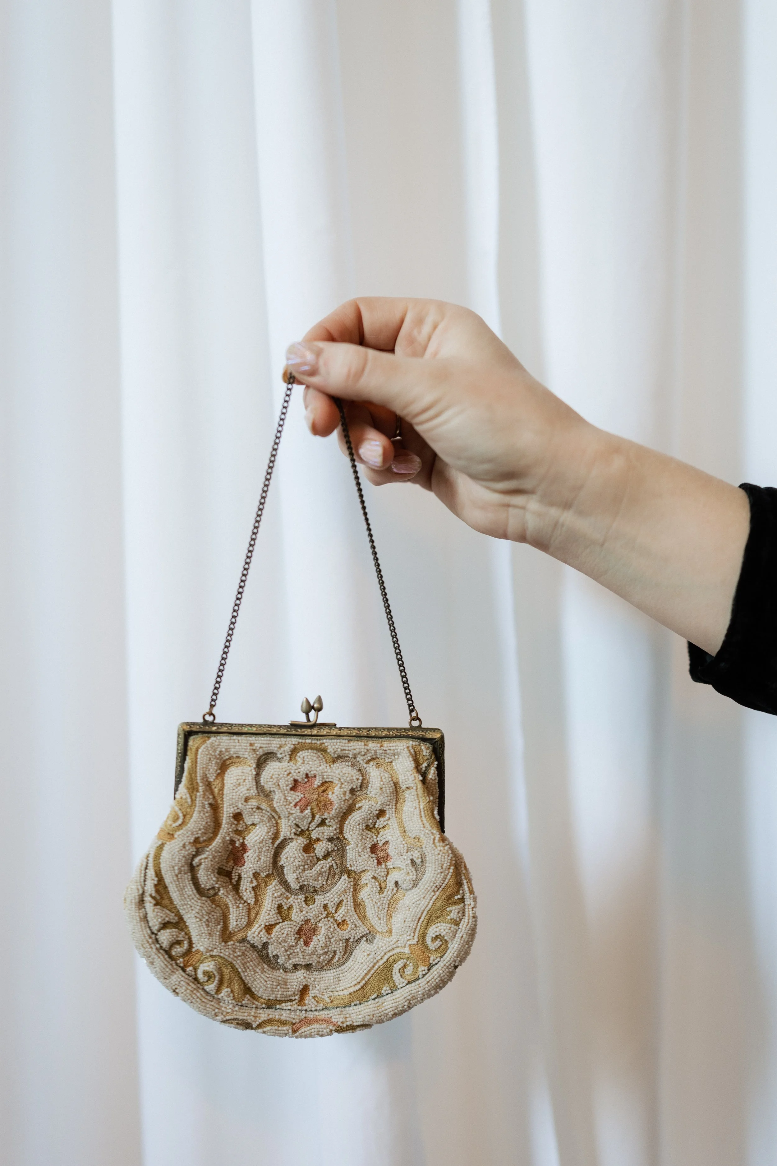GlassCanaryVintage_PhotographybyAlexandraParado-044.jpg
