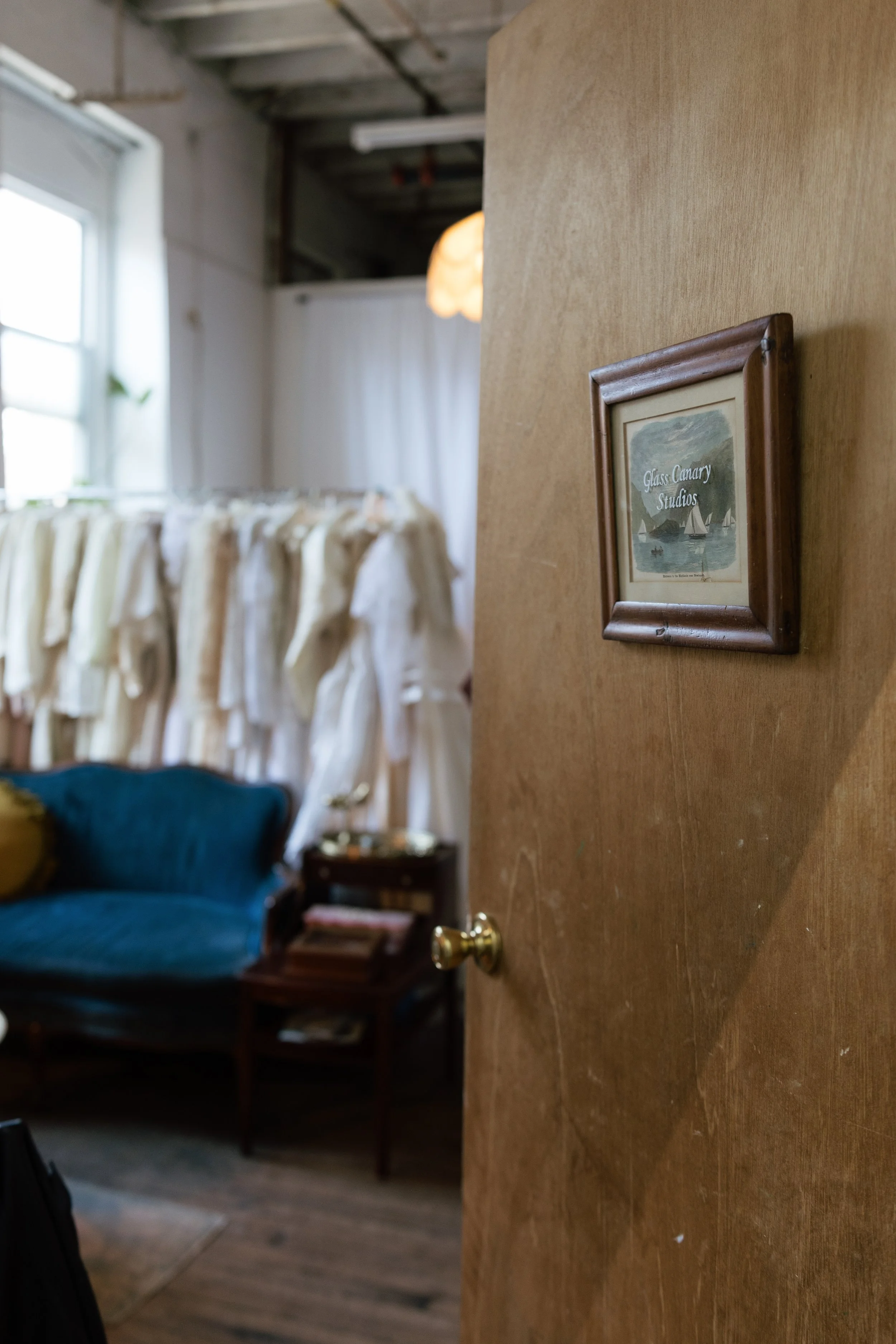 GlassCanaryVintage_PhotographybyAlexandraParado-056.jpg