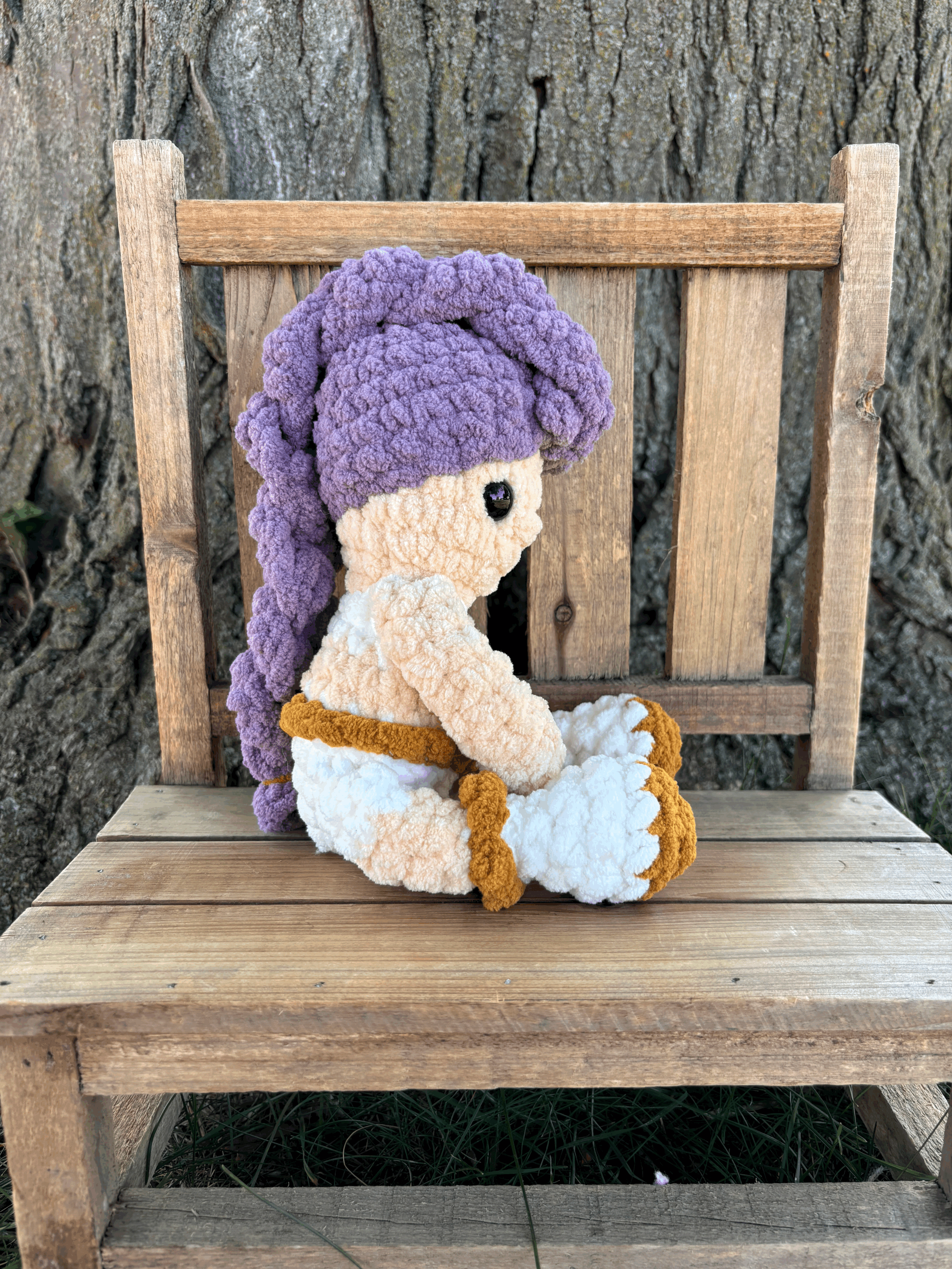 Handmade crochet K-pop doll, Rumi with purple hair