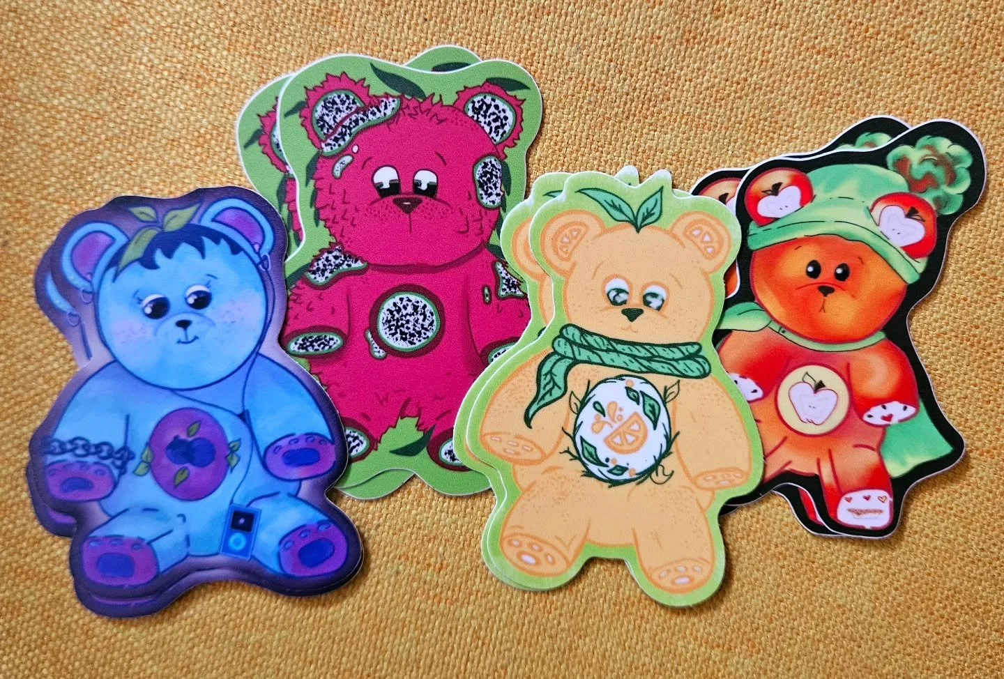 I'm so excited the fruit bear family is coming together! 
Let me know what fruit should be the 5th bear 🧸

#artofinstagram #smallbusiness #stickers #teddybear #fruit #salad #cute