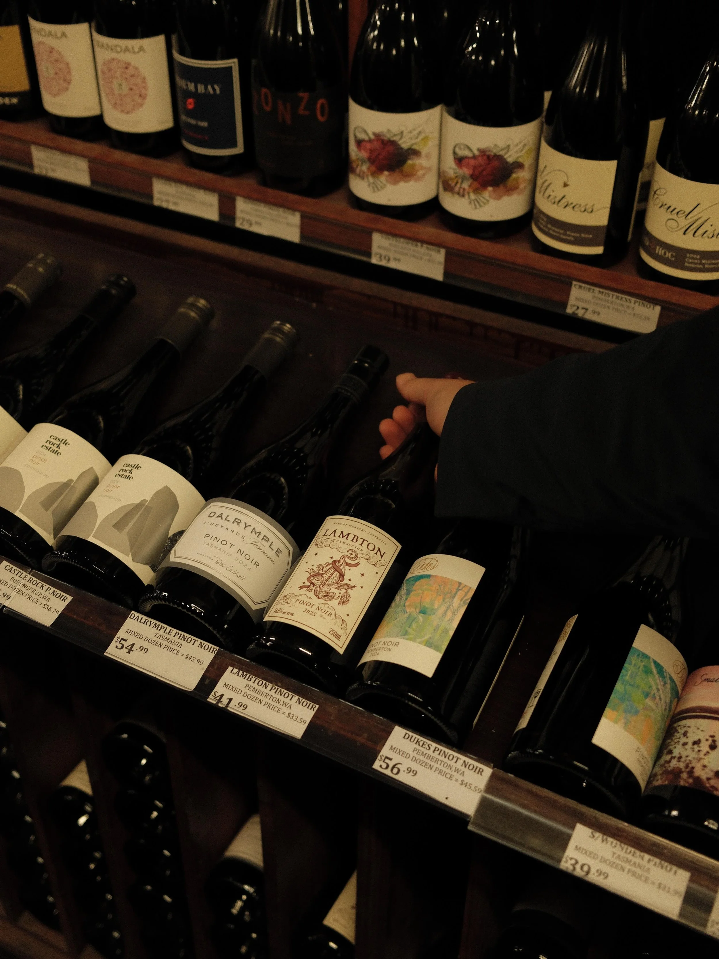 &ldquo;It&rsquo;s perfection!&rdquo;

Spotted at Scarborough Beach Cellars. And right next to another Pemberton Pinot ❣️ 

Pemberton Pinot is some of the best in the world. Try ours at @scarboroughcellars or buy online. Other stockists also available