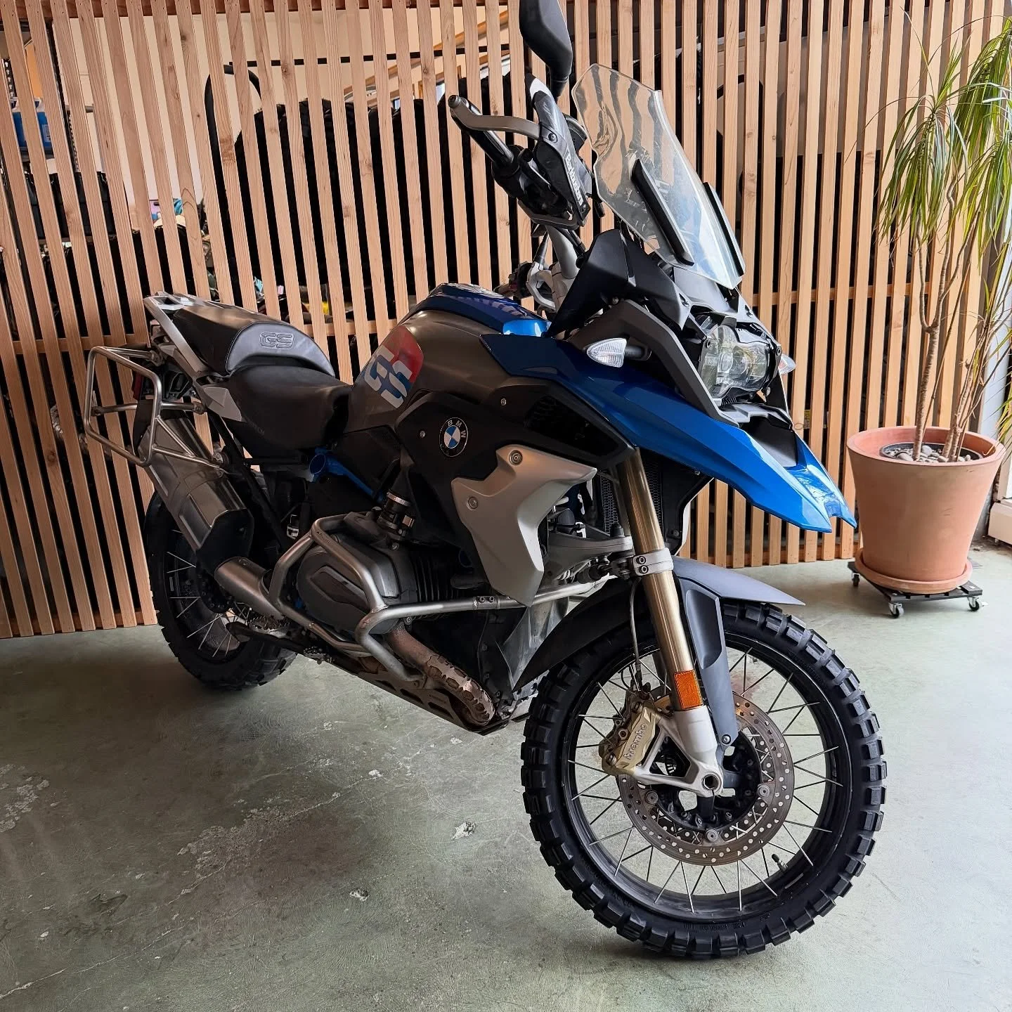2017 BMW R1200
29094miles
$13000

This BMW R1200GS is the ultimate Adventure Bike. Building off of its predecessors, this do-all bike features the punchy low-center-of-gravity beast of a boxer engine putting out over 128hp and 92ftlb of earth-turning