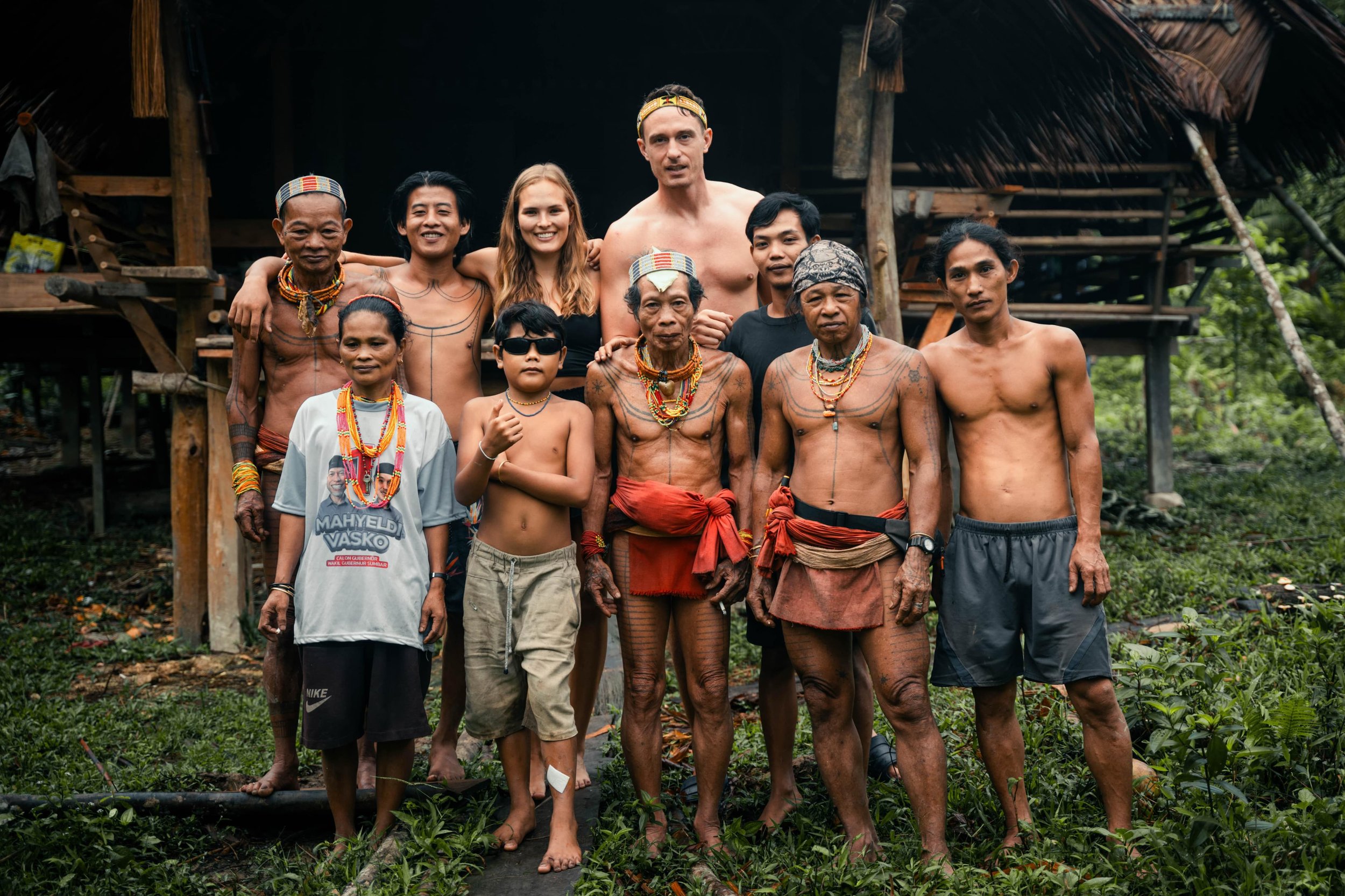 Photo group with the Mentawai family
