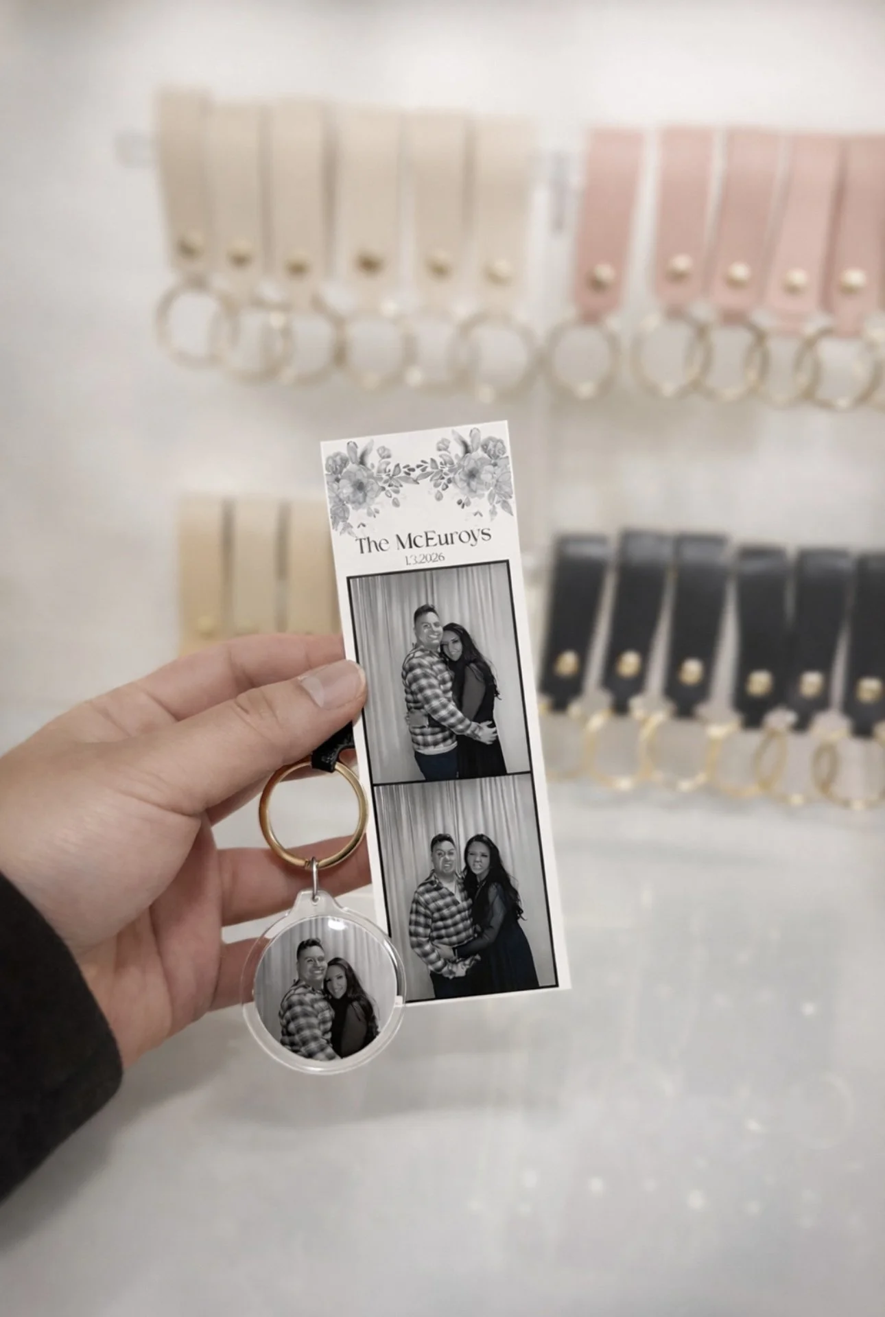 Keychain Golden Glow Photo Booth
