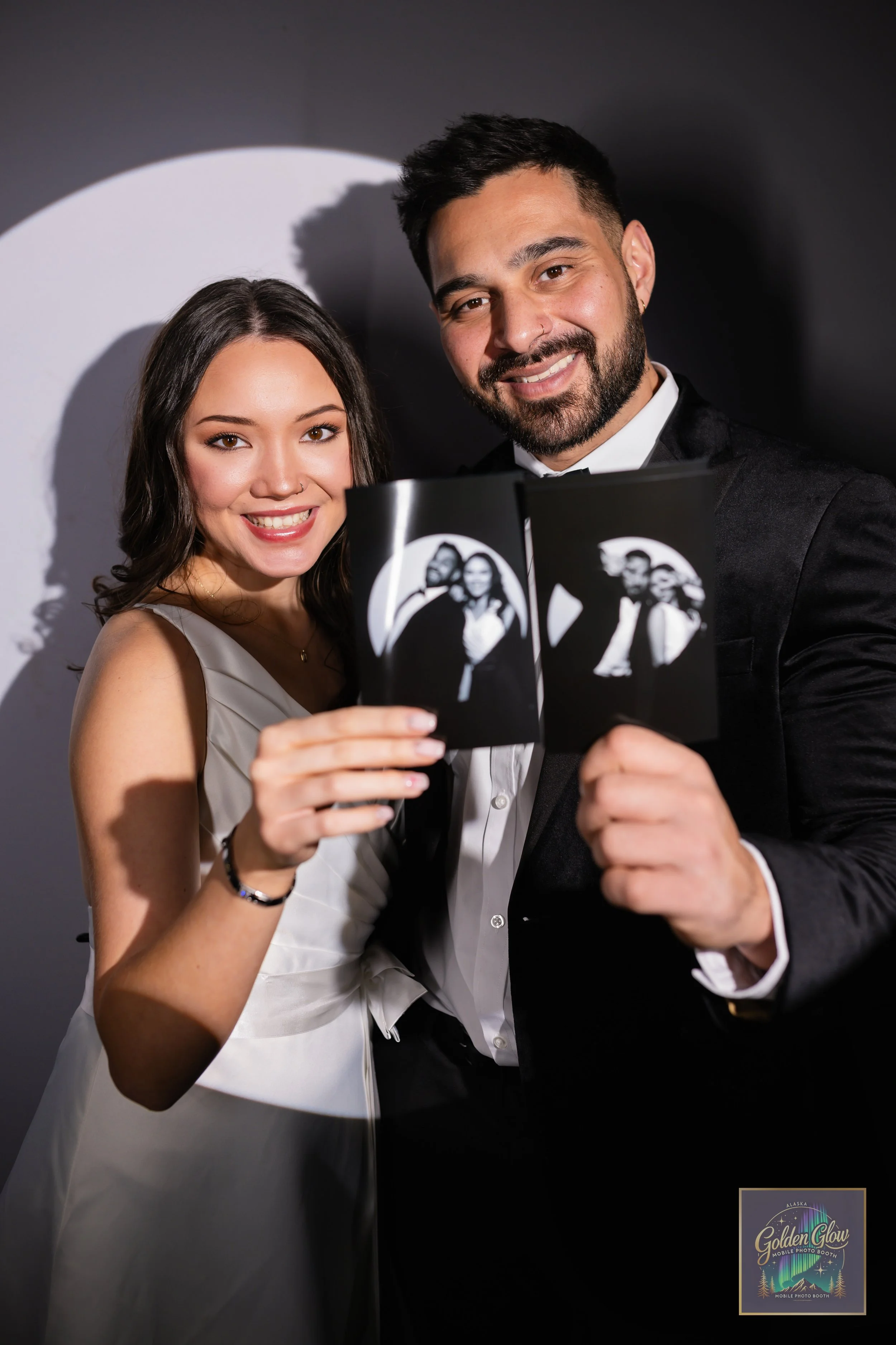 Wedding Photo Booth Spotlight Goldedn Glow Booth spotlight in anchorage