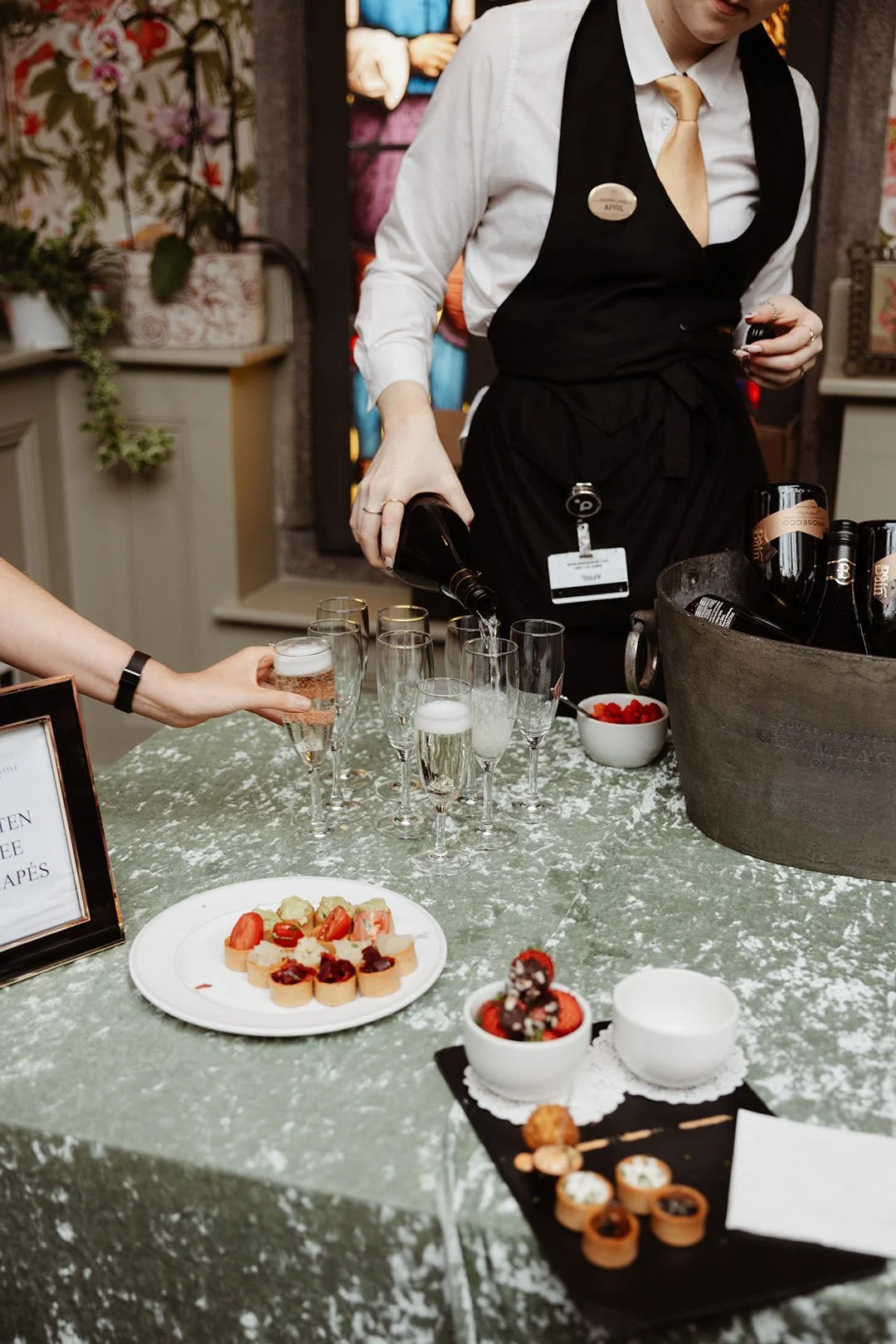 Clare & Martin _M-1807.jpg