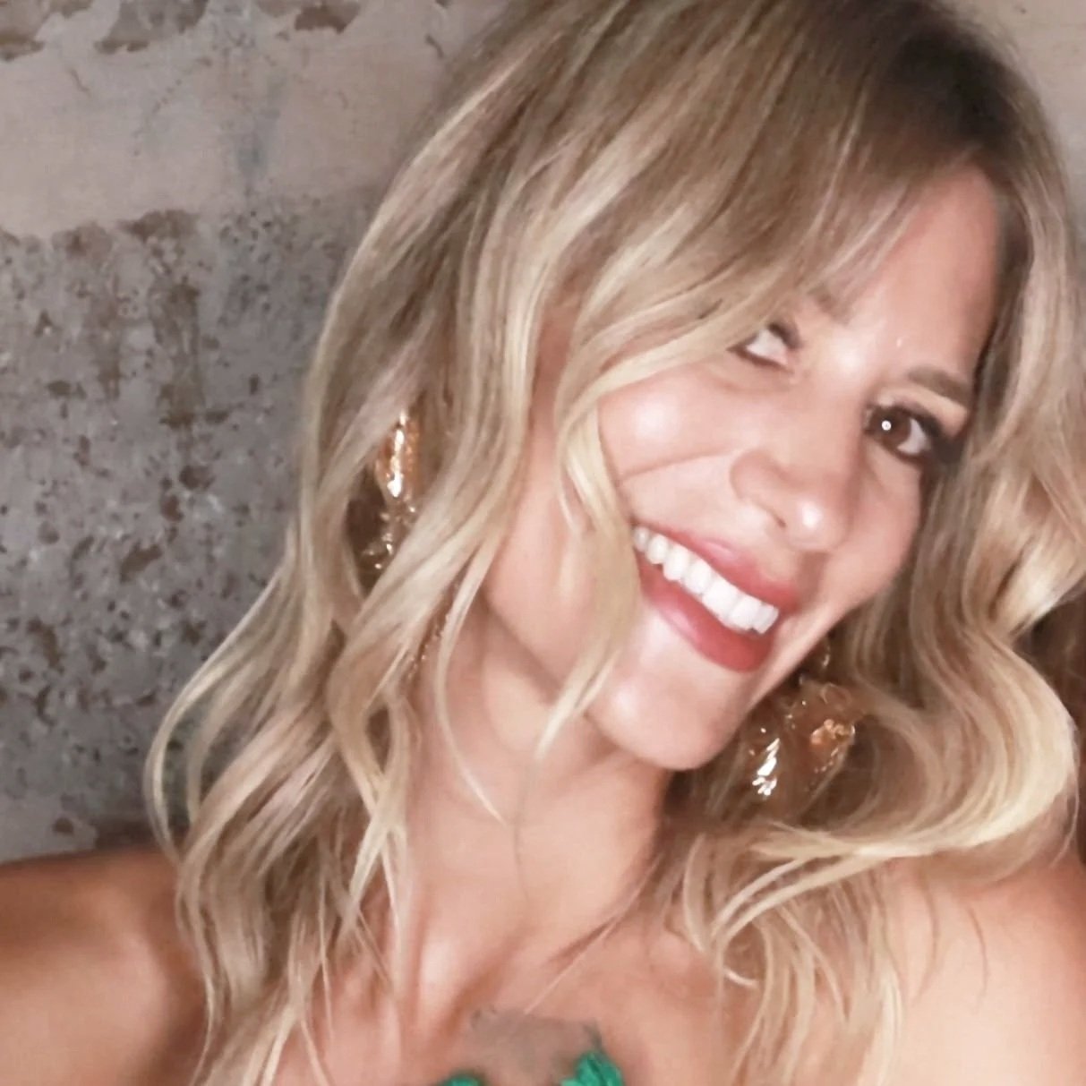 Nina Metello cascais portugal native