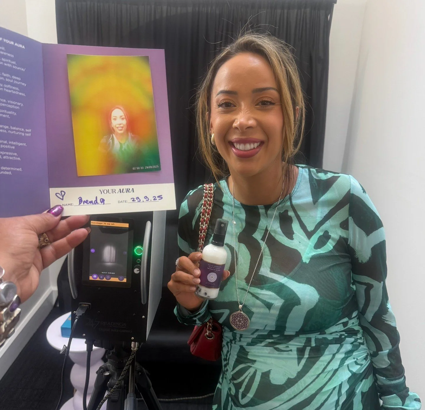 ✨ When you&rsquo;re pregnant, your energy shifts in the most magical way 💫 Your little bundle of joy can bring so much healing &mdash; and this shows beautifully in your aura! 🌈

💖 Enhance and balance this growing energy with one of our signature 