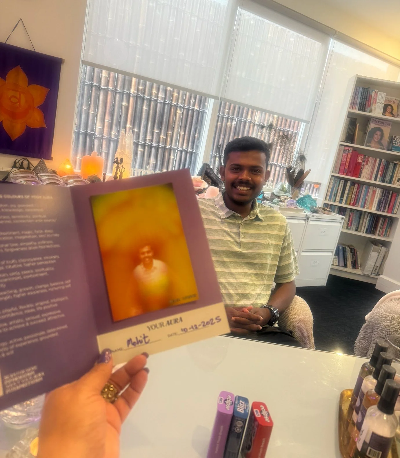 ✨ Do you want to see your aura? ✨

Your aura speaks volumes &mdash; your energy, your emotions, even the subtle things you don&rsquo;t always notice about yourself.

Discover:
&bull; How your energy shows up in the world
&bull; What your aura says ab