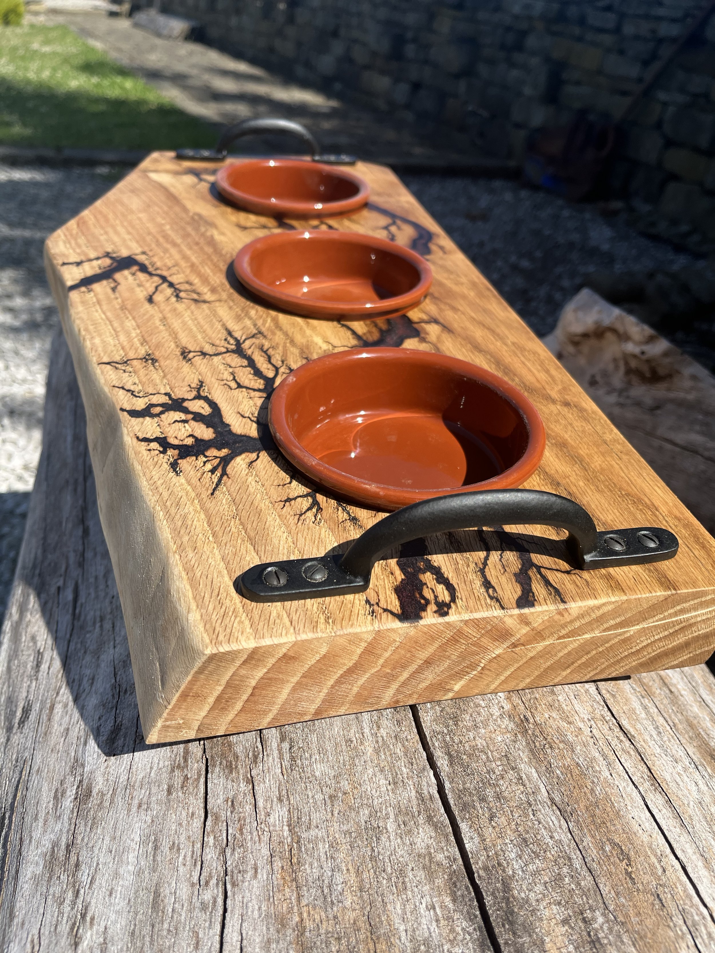 Oak 3 bowl serving board with rouge resin