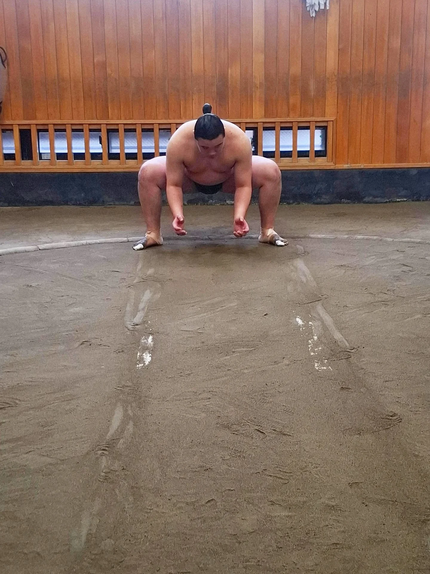 本日は筋トレday💪🔥
皆それぞれ強化したい部分、課題を見つけ鍛えていきます❗2時間しっかり鍛えて、汗びっしょり‼️