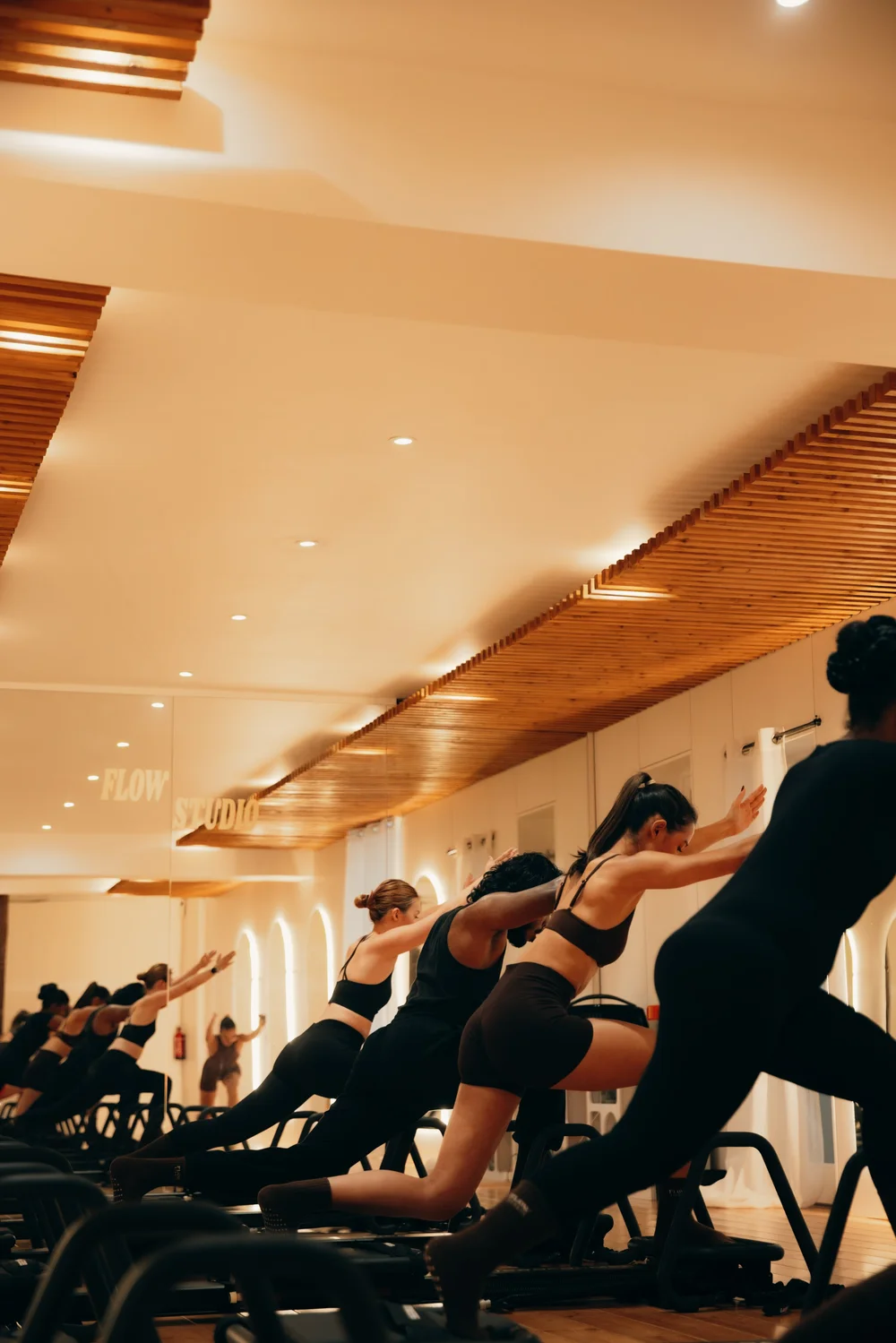 Flow Studio Lagree Paris 11 | Cours Microformer & Bien-être