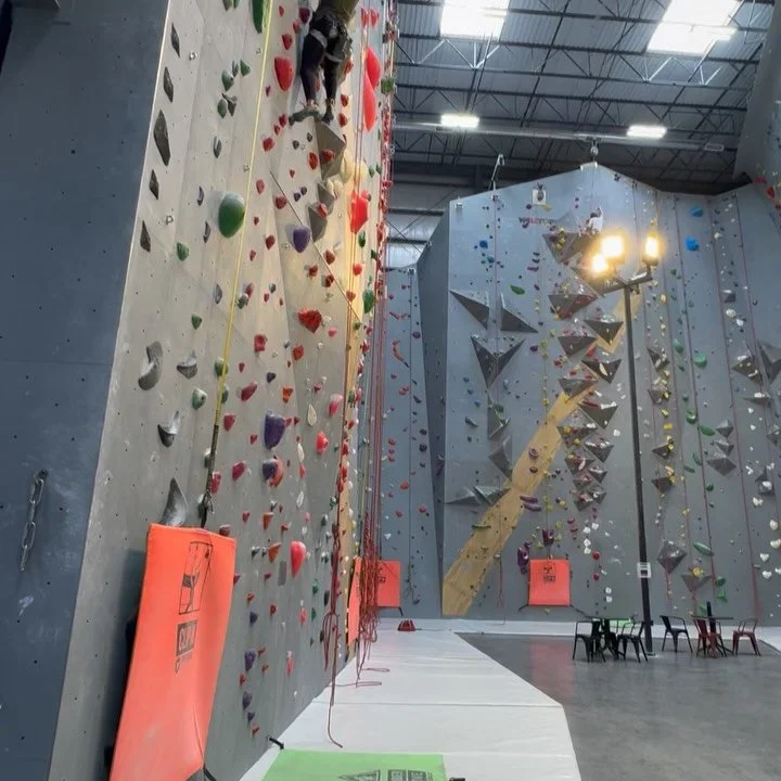 Fam Jam 2 Sponsor Update!
Shoutout to @mosaicclimbing for donating some day passes and gift cards to their Earth Day event! Mosaic is the gym where I started my climbing journey so it&rsquo;s extra special to have their support!!

Mosaic Climbing is 