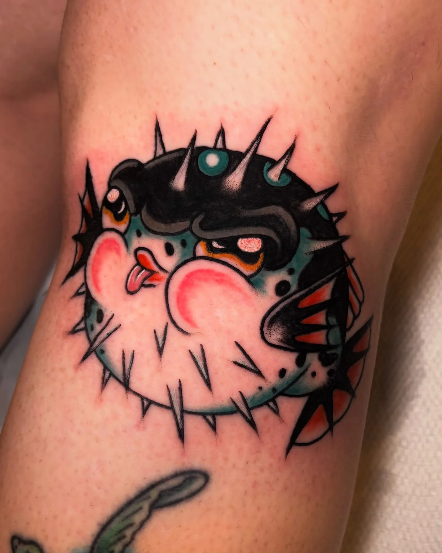 Puffer for @ko5by_tattoo 🐡 Thanks for helpin me start the new shop off w a fun one, stoked w how it came out! 
Thanks fer lookin&rsquo; 🙏🏼 

@southernstartattoo 

#gatattooers #atltattooartist #traditionalart #traditionalartist #traditionalflash #