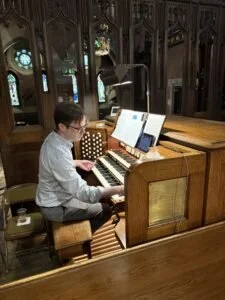 Adam Detzner, organ
