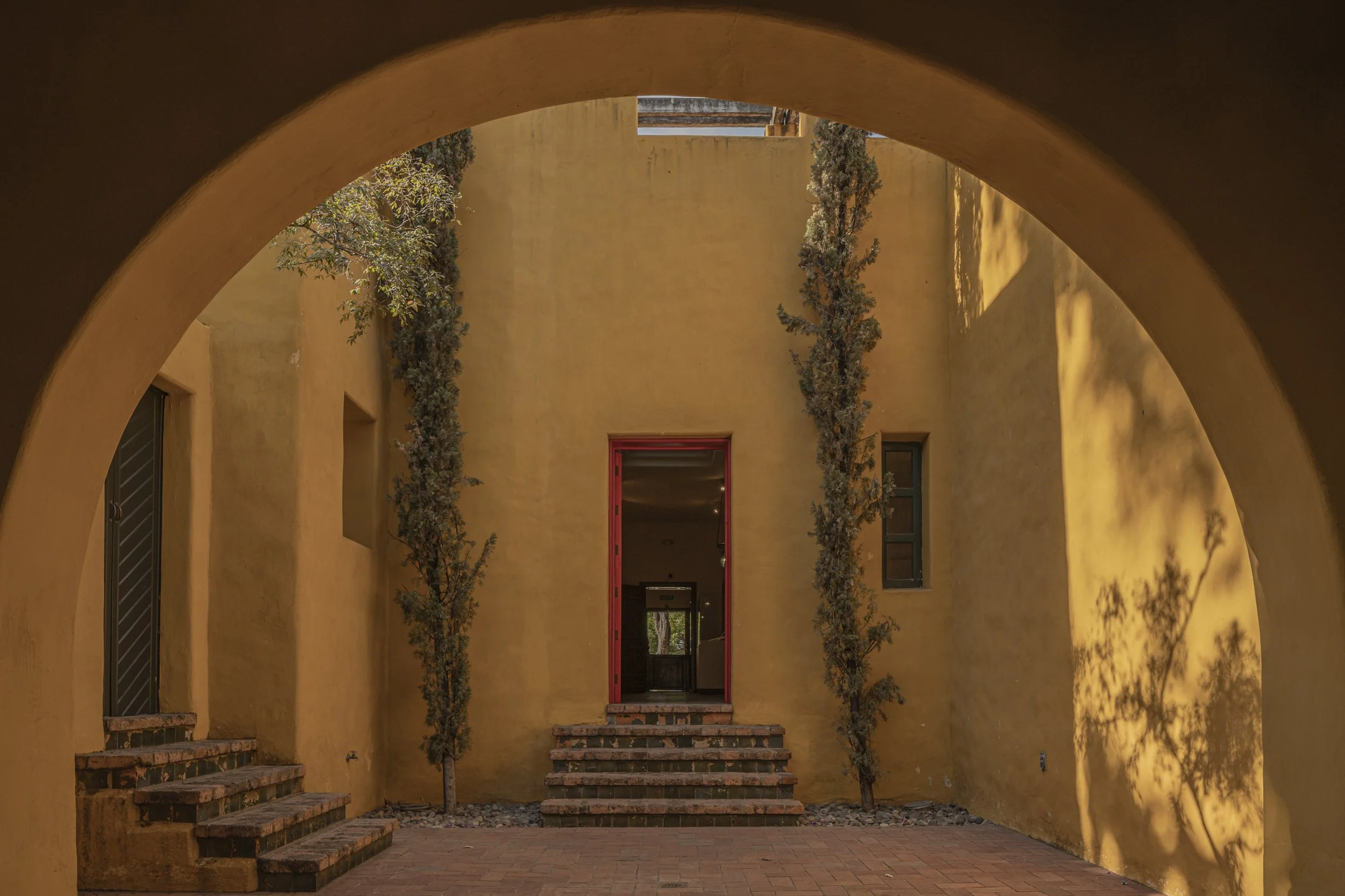 Casa ITESO Clavijero - Luis Barragan-1.jpg