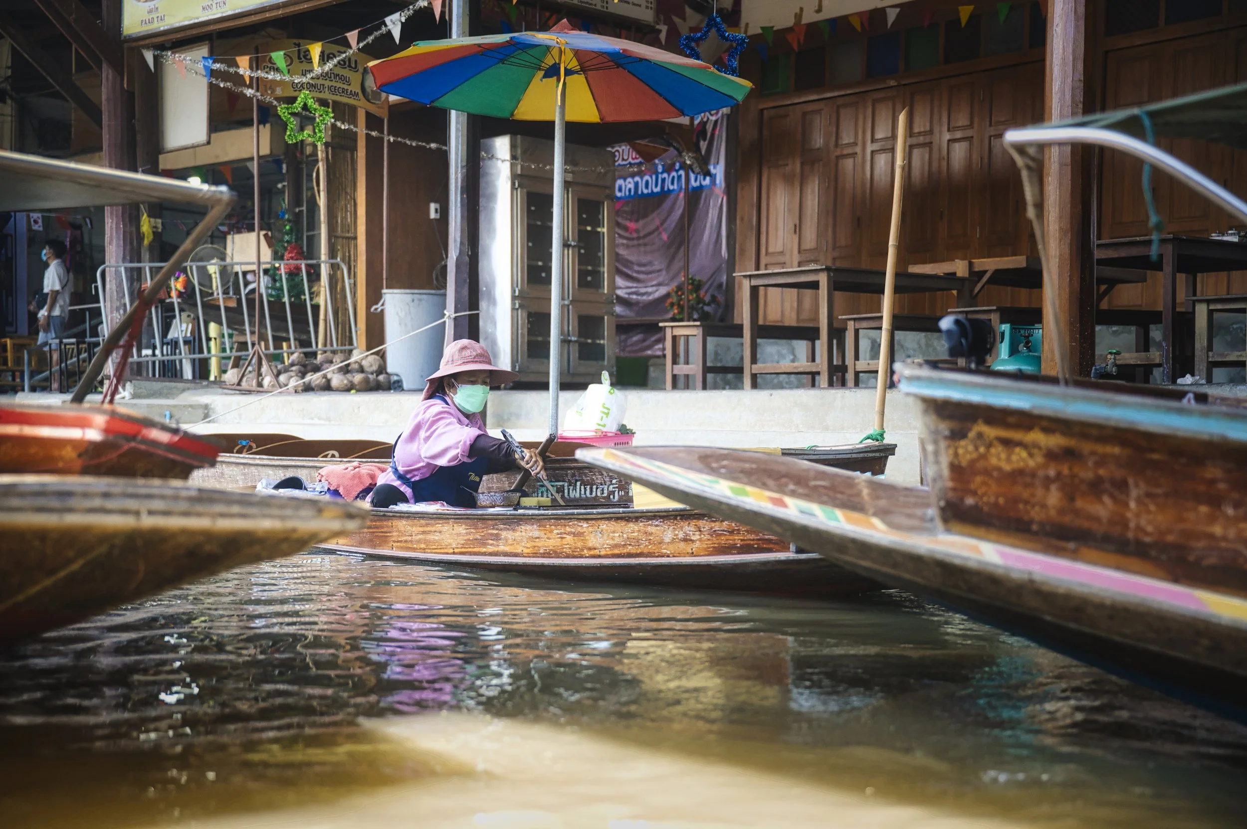 Riverine restaurant