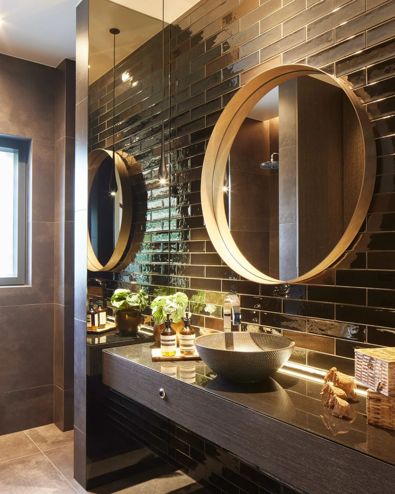Frank Dixon Way residential bathroom, Dulwich