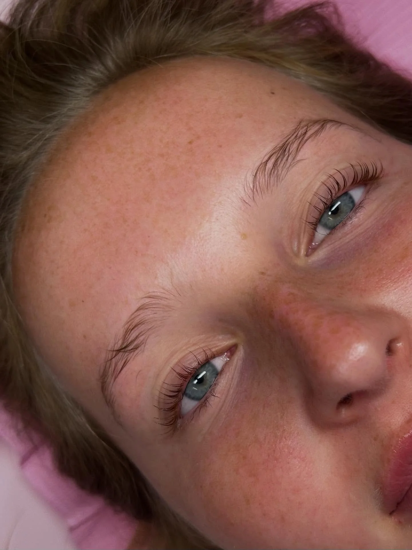 Lash curler? We don’t know her 💅
Lash lift + tint by Alaina for this beaut 🤍