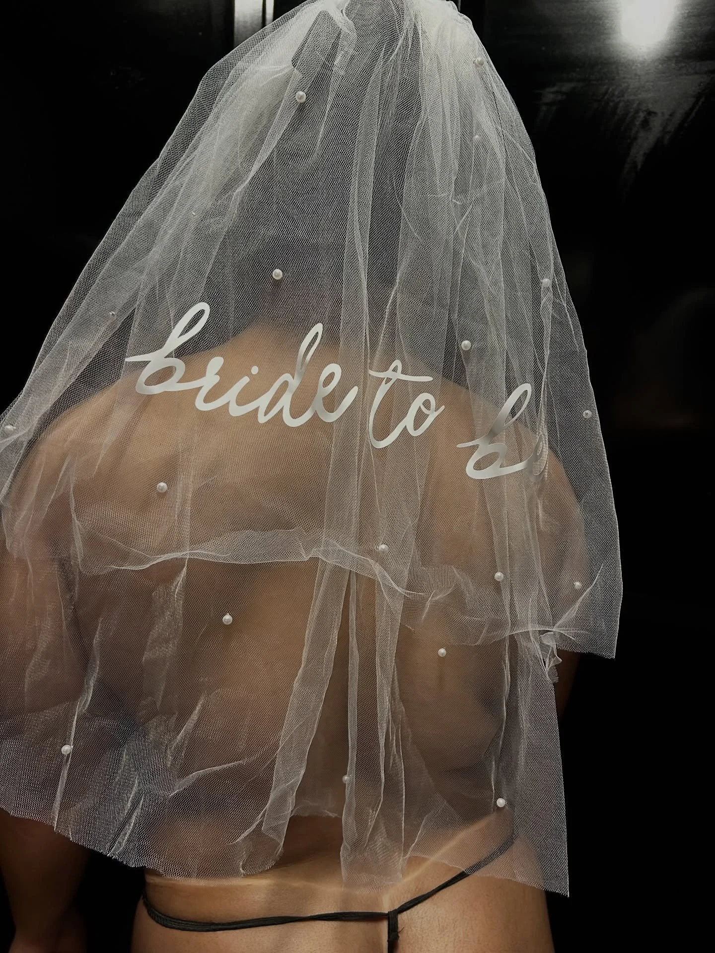 A perfect tan to head down the aisle 🤍✨