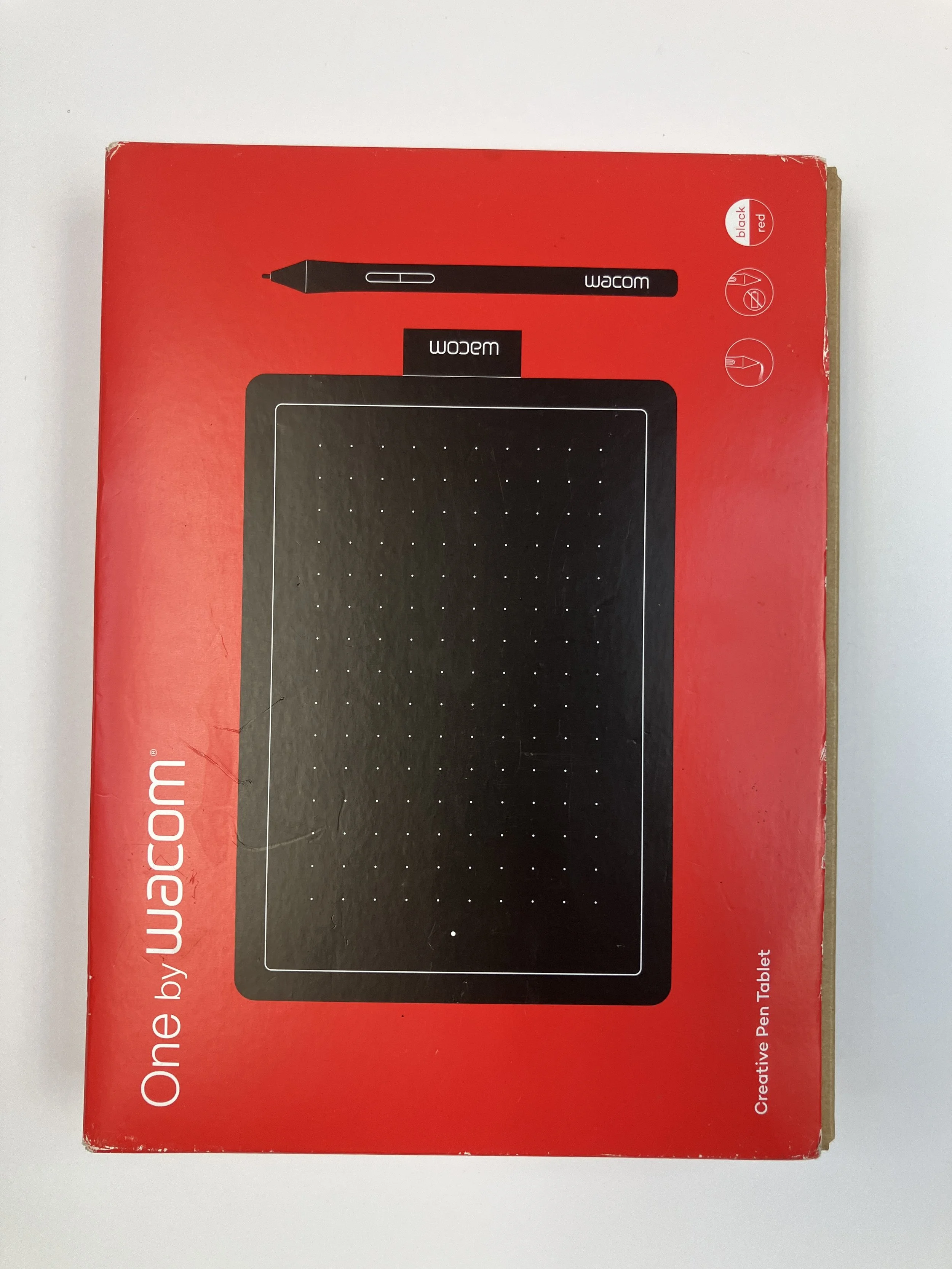 One by Wacom Student Drawing Tablet (Small)