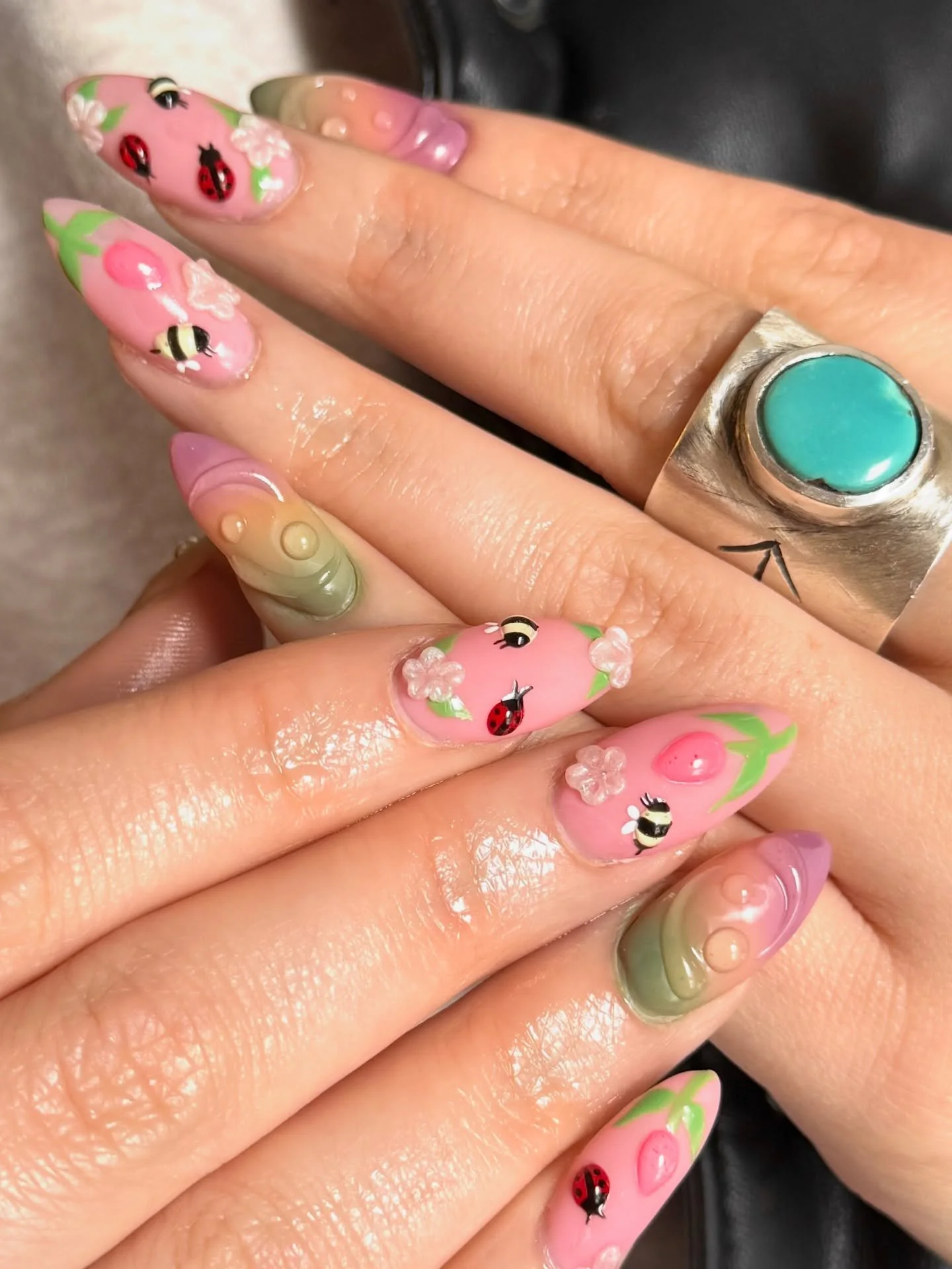 We are ready for spring. 🐝 🌷 🐞 Tier 3 by @emlovesnailies