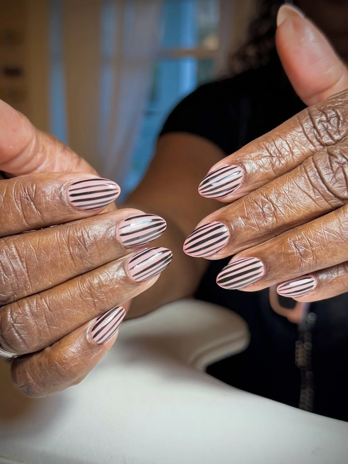 Girl. Get the stripes. Mani by @misha_ray84