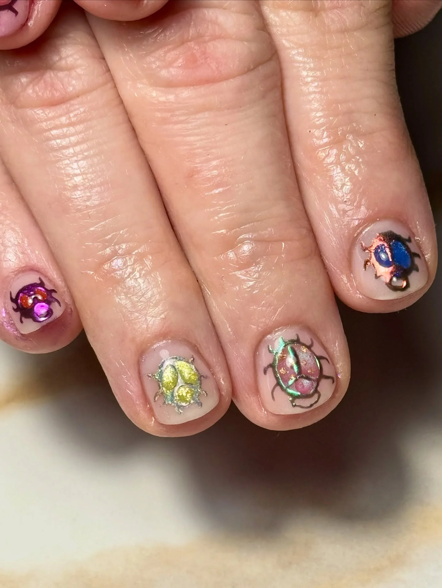 Das bugs 🐞 🪲 mani by @dogfightsz