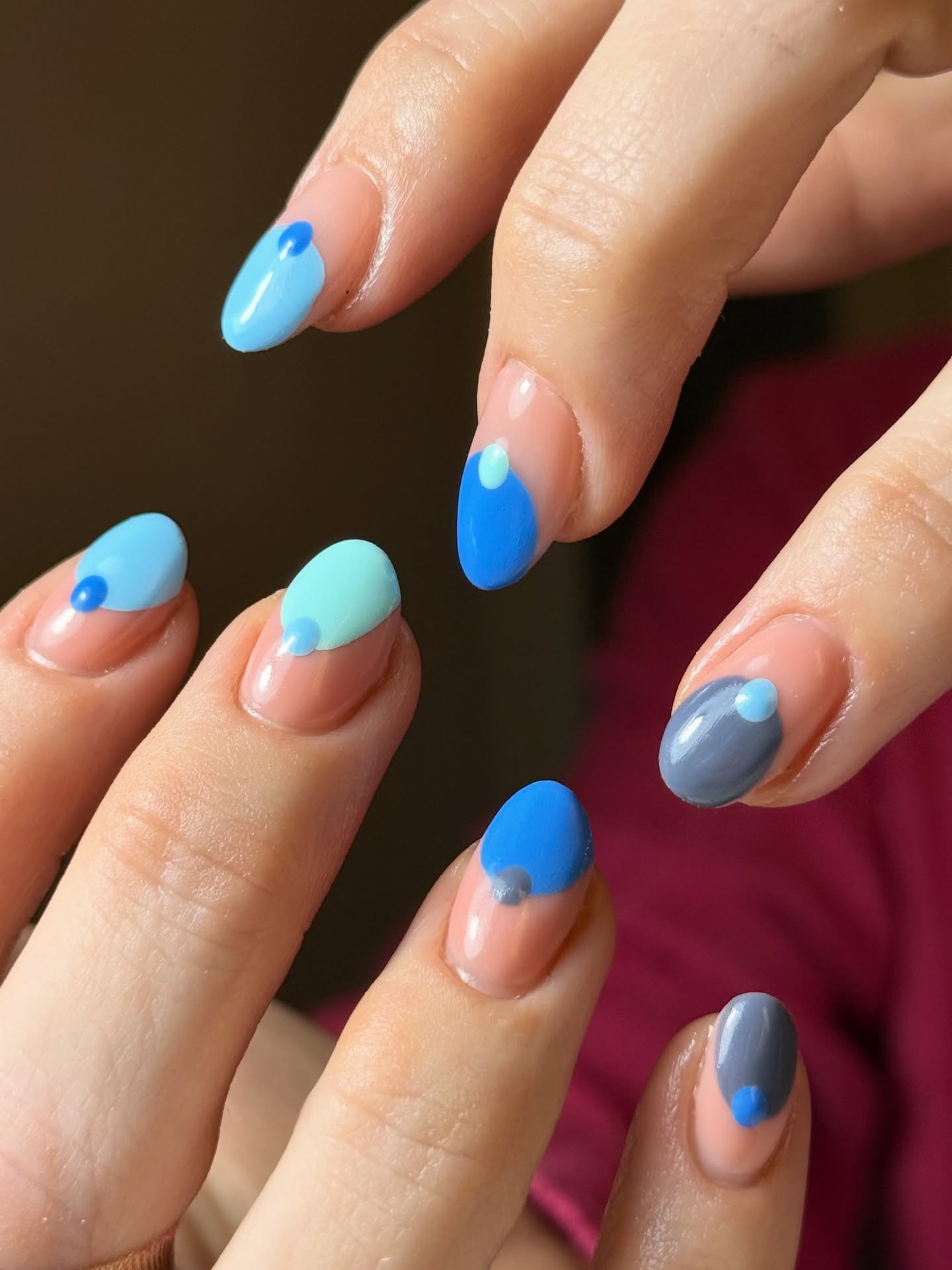 Dreamy spring blues by @tlynnes_nails