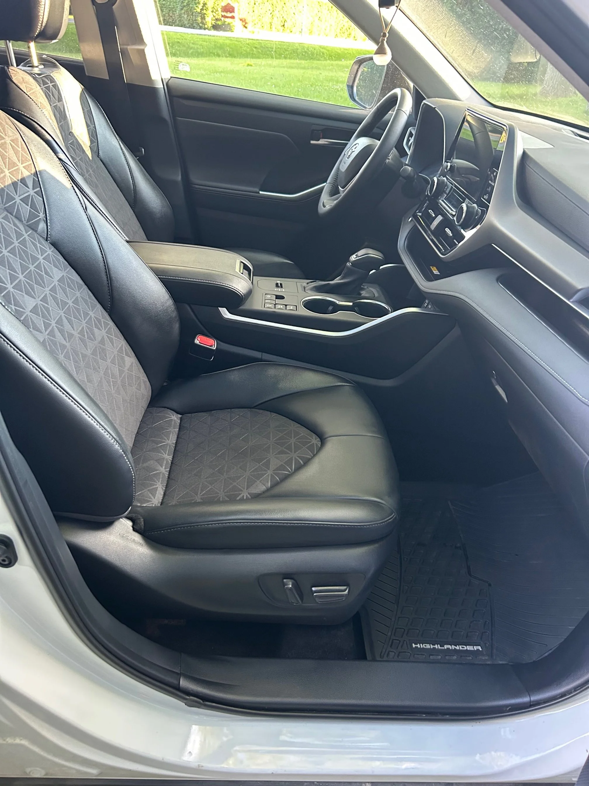 Toyota SUV interior detailing- after